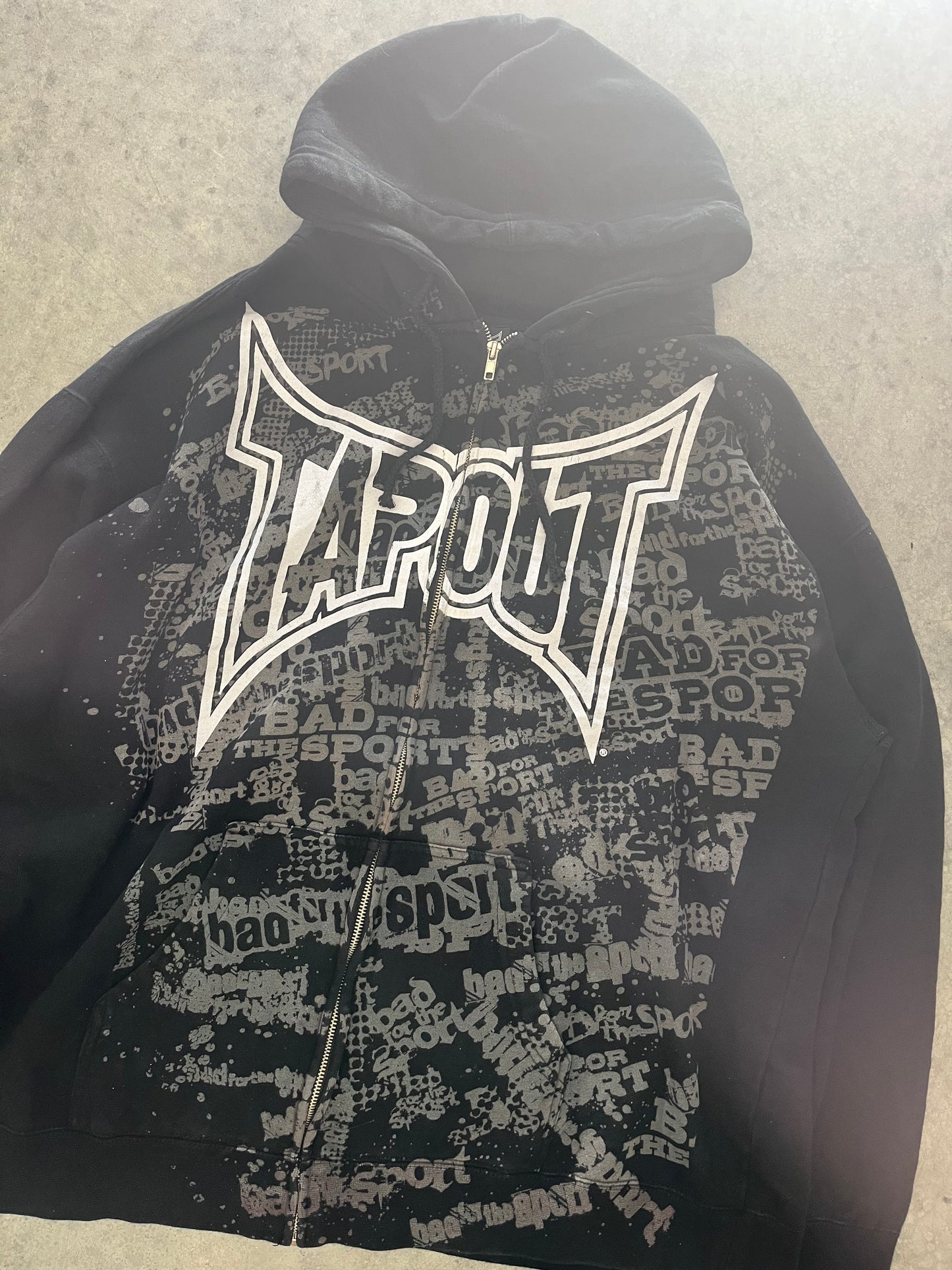 Tapout hoodie - XL