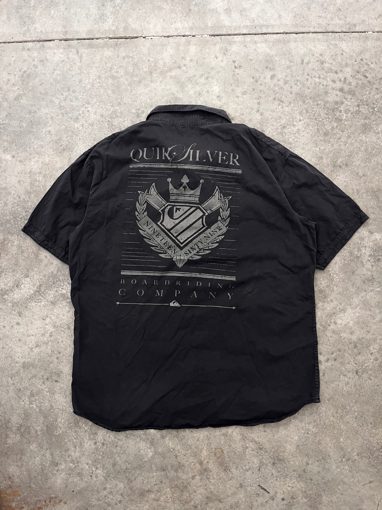 Quiksilver button up - XL