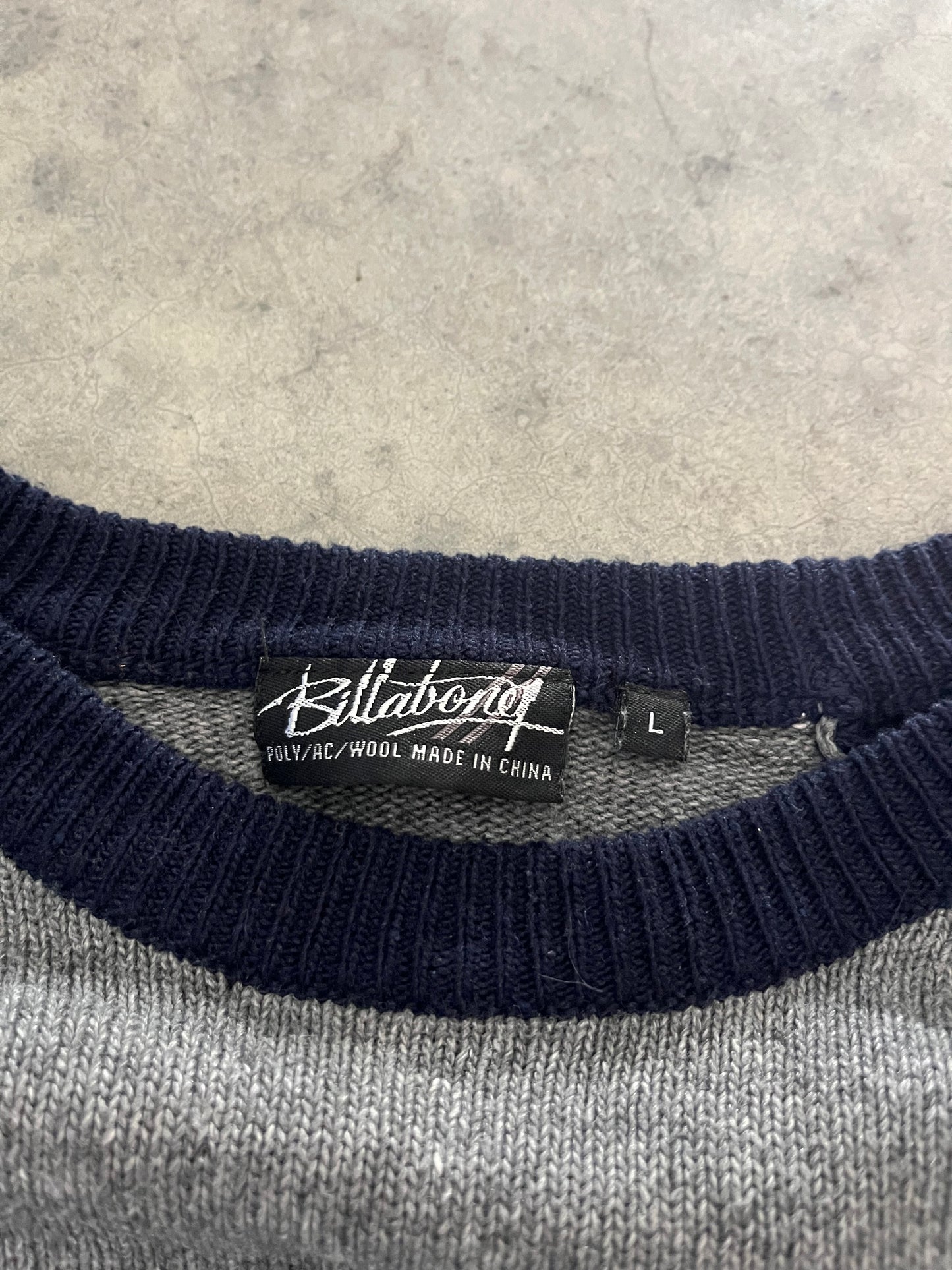 billabong sweater - L