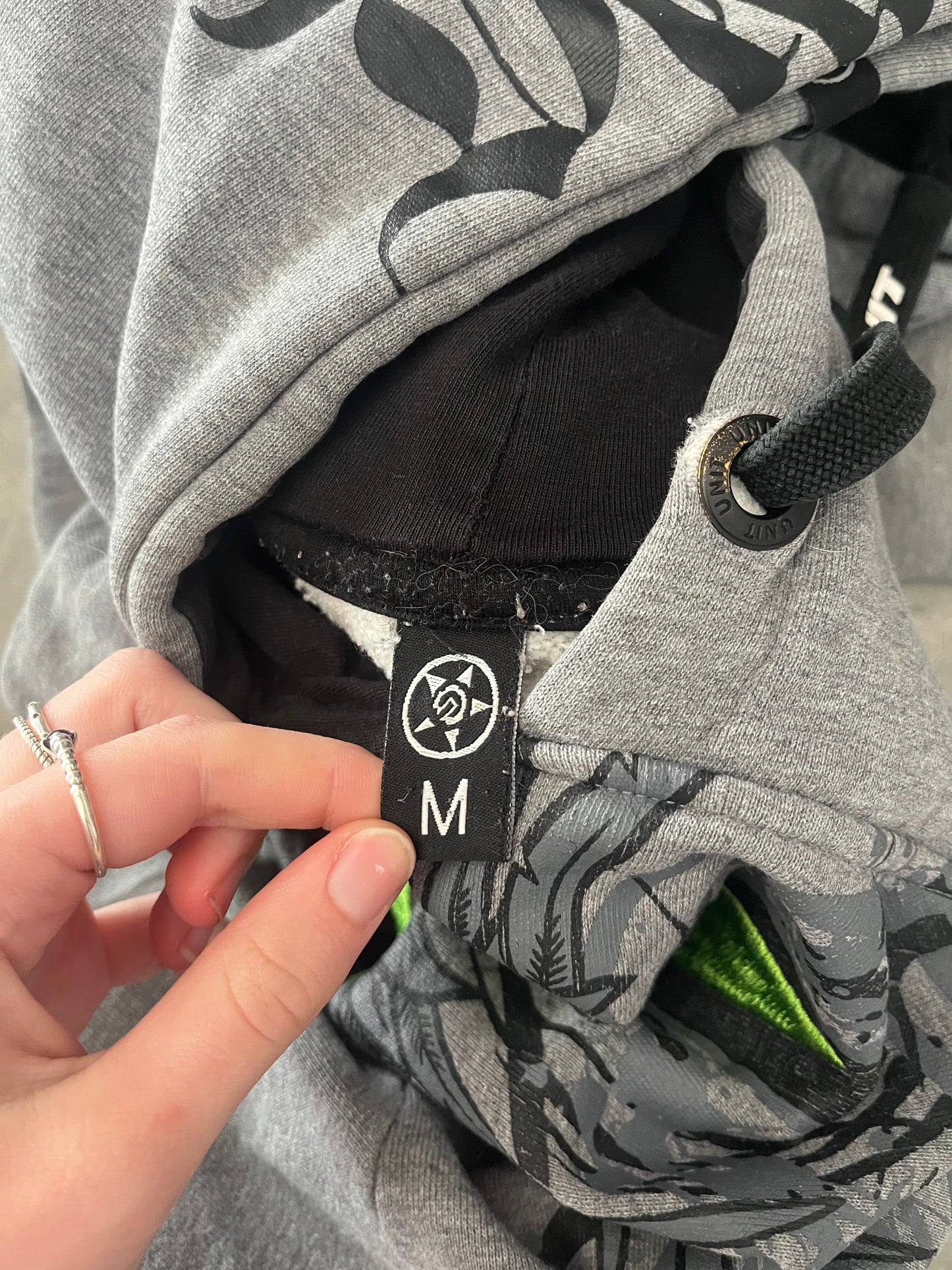 Unit hoodie - M