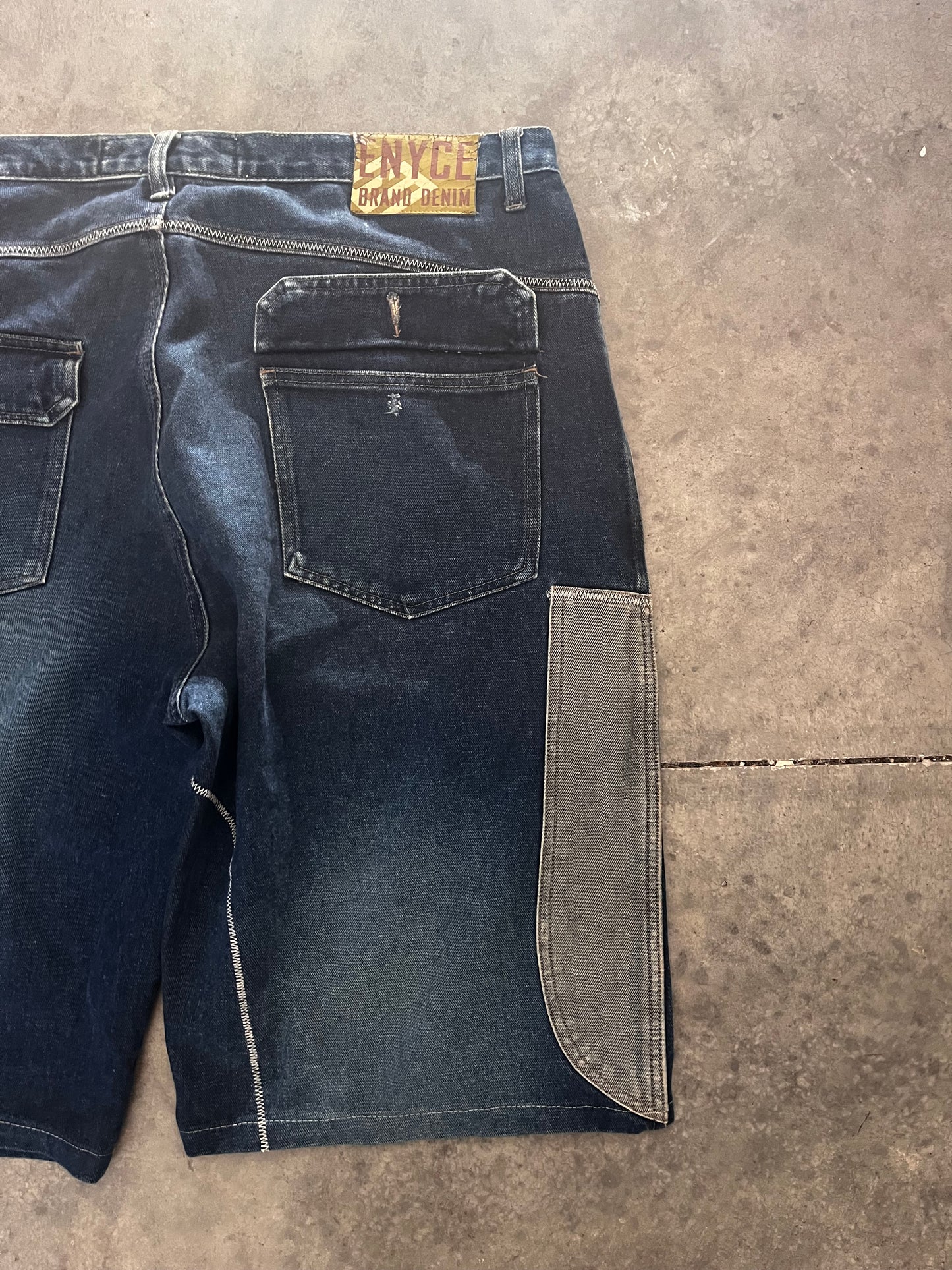HUGE enyce jorts - 40