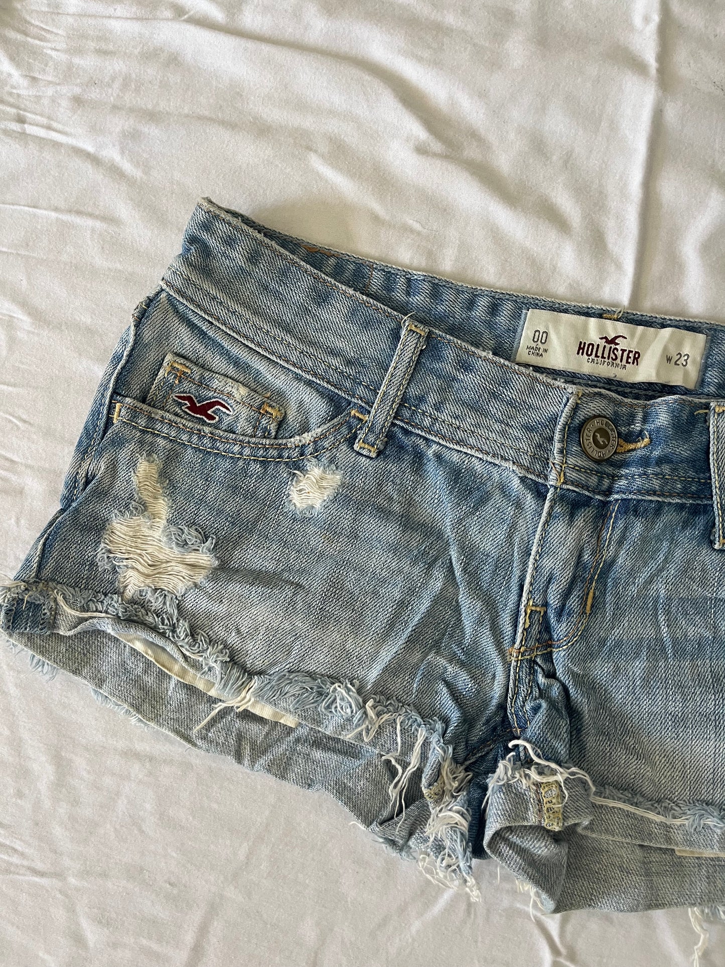 hollister denim mini shorts - 28
