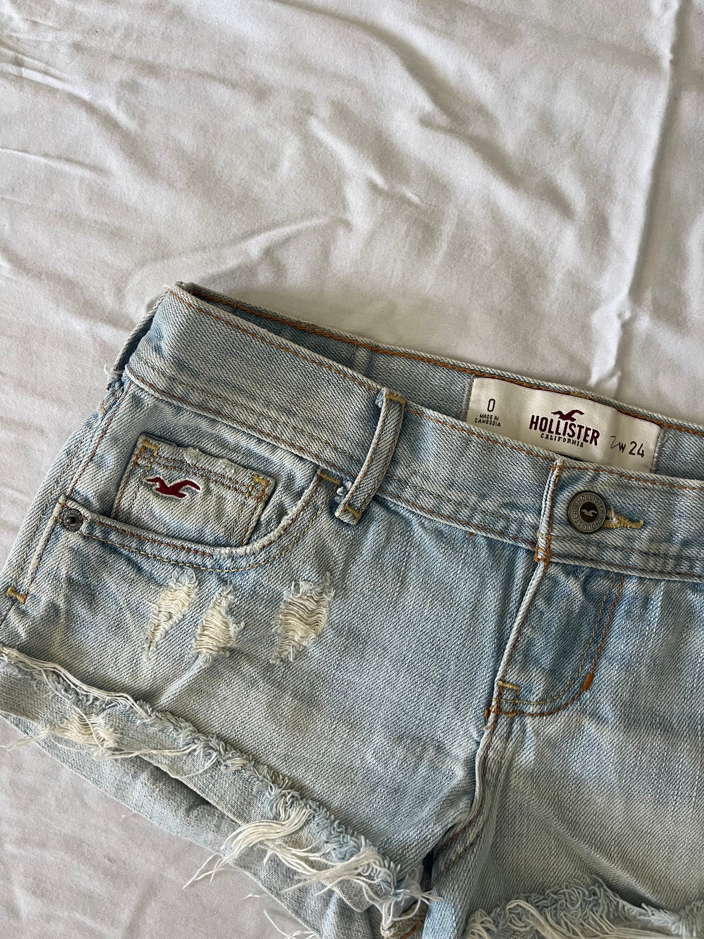 hollister denim mini shorts - 28