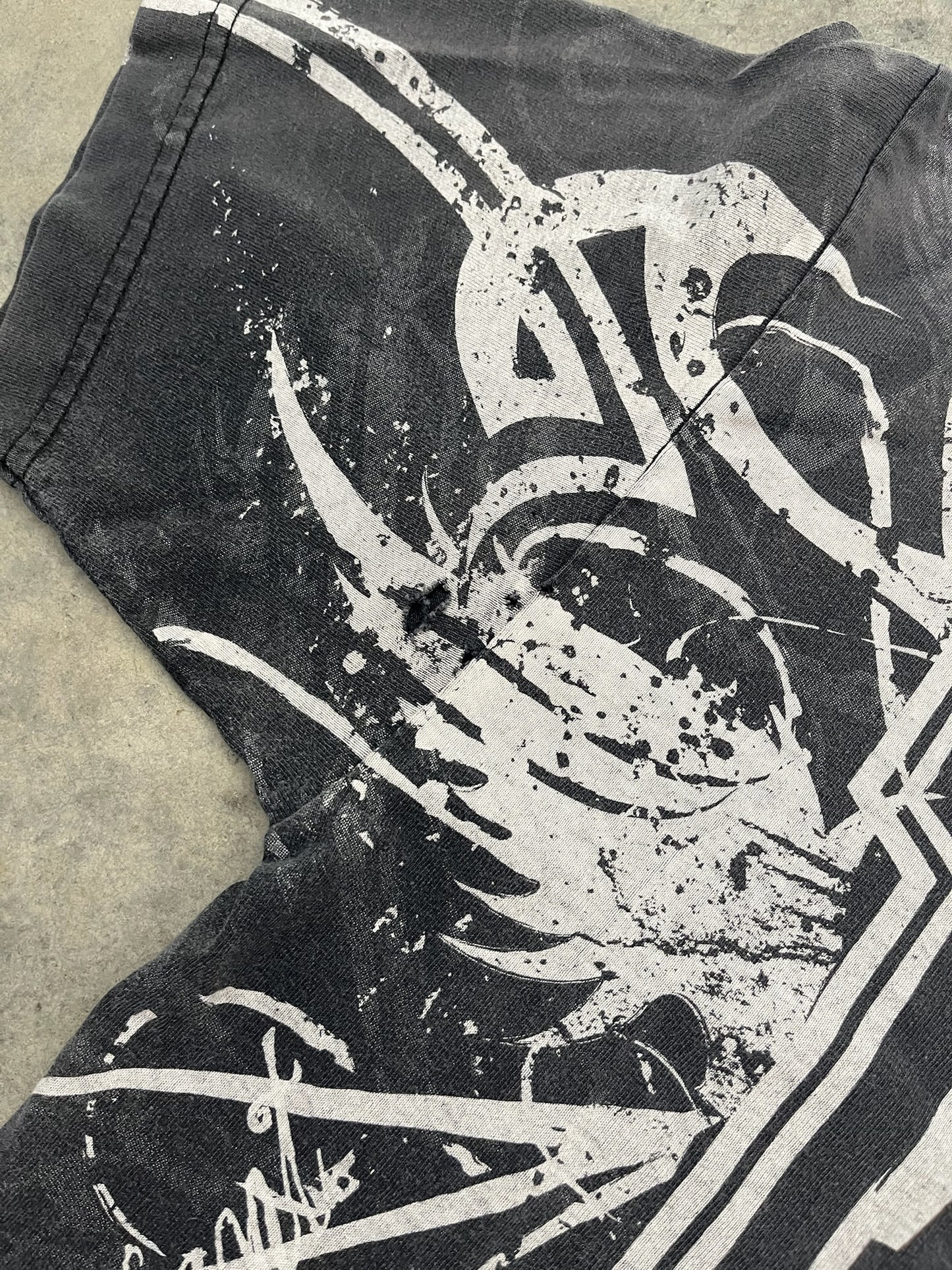 faded Tribal Tapout - M