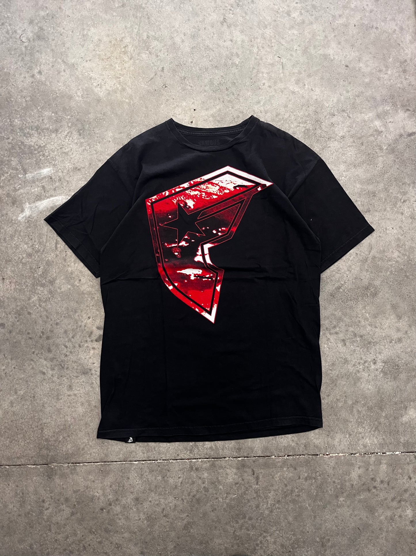 Famous tee - L
