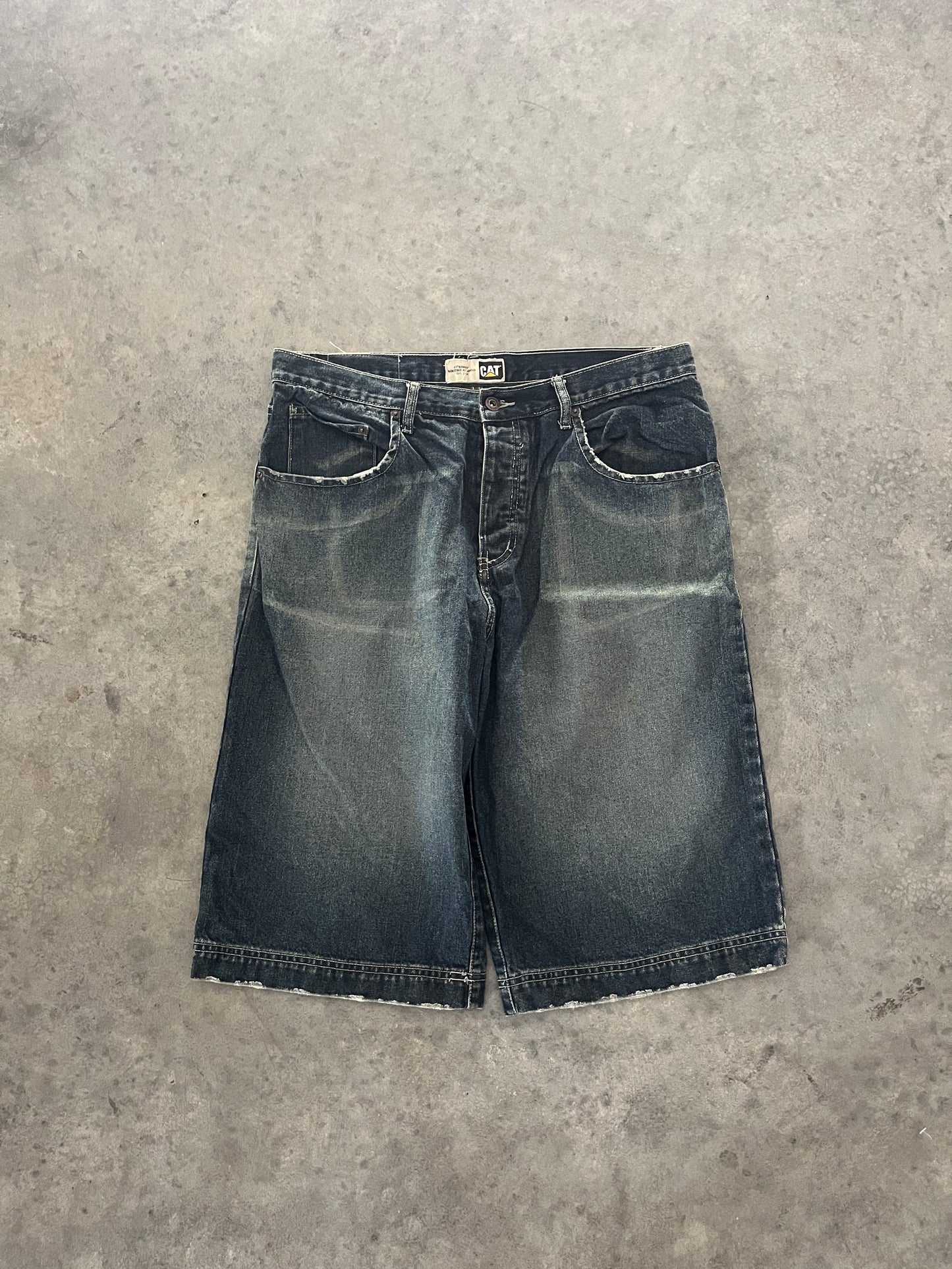 CAT jorts