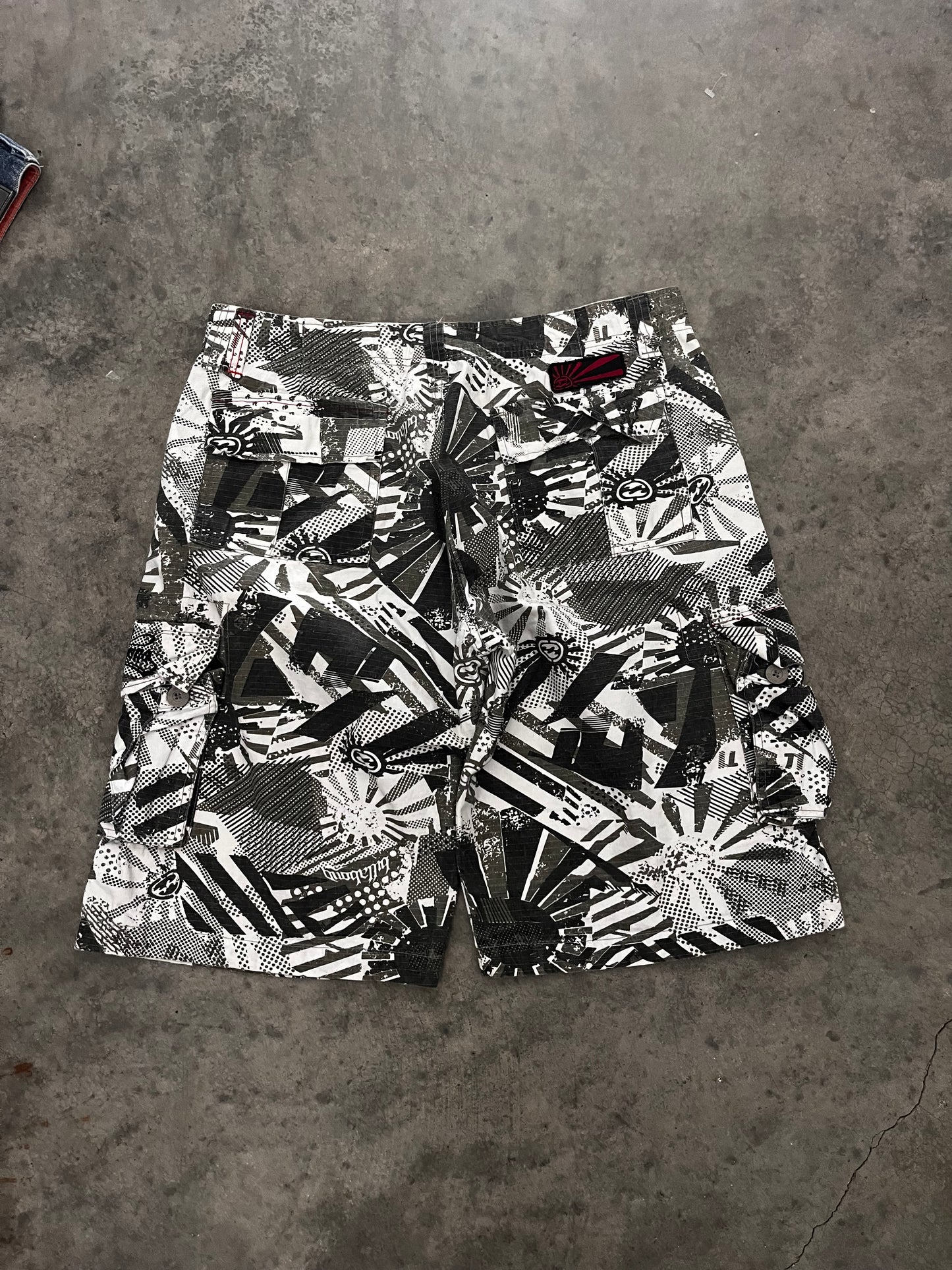 GRAIL billabong shorts - 34