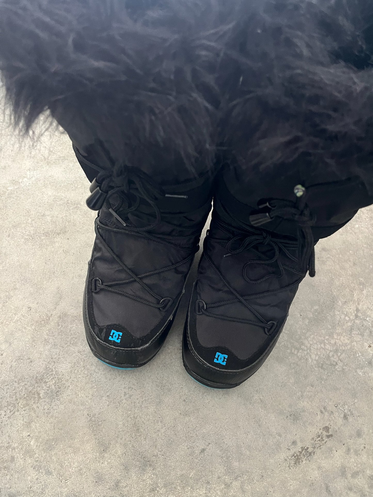 DC Boots - US 8 - EU 39