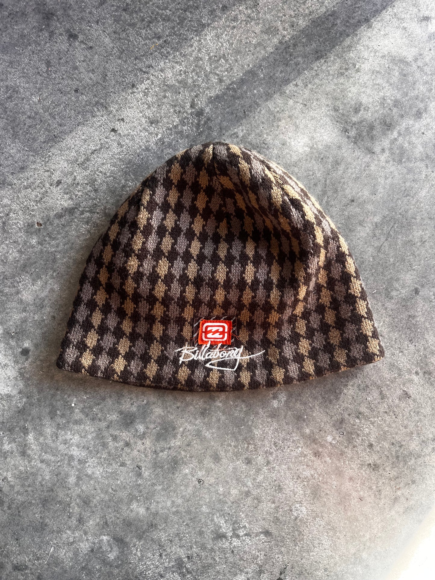 reversible billabong beanie