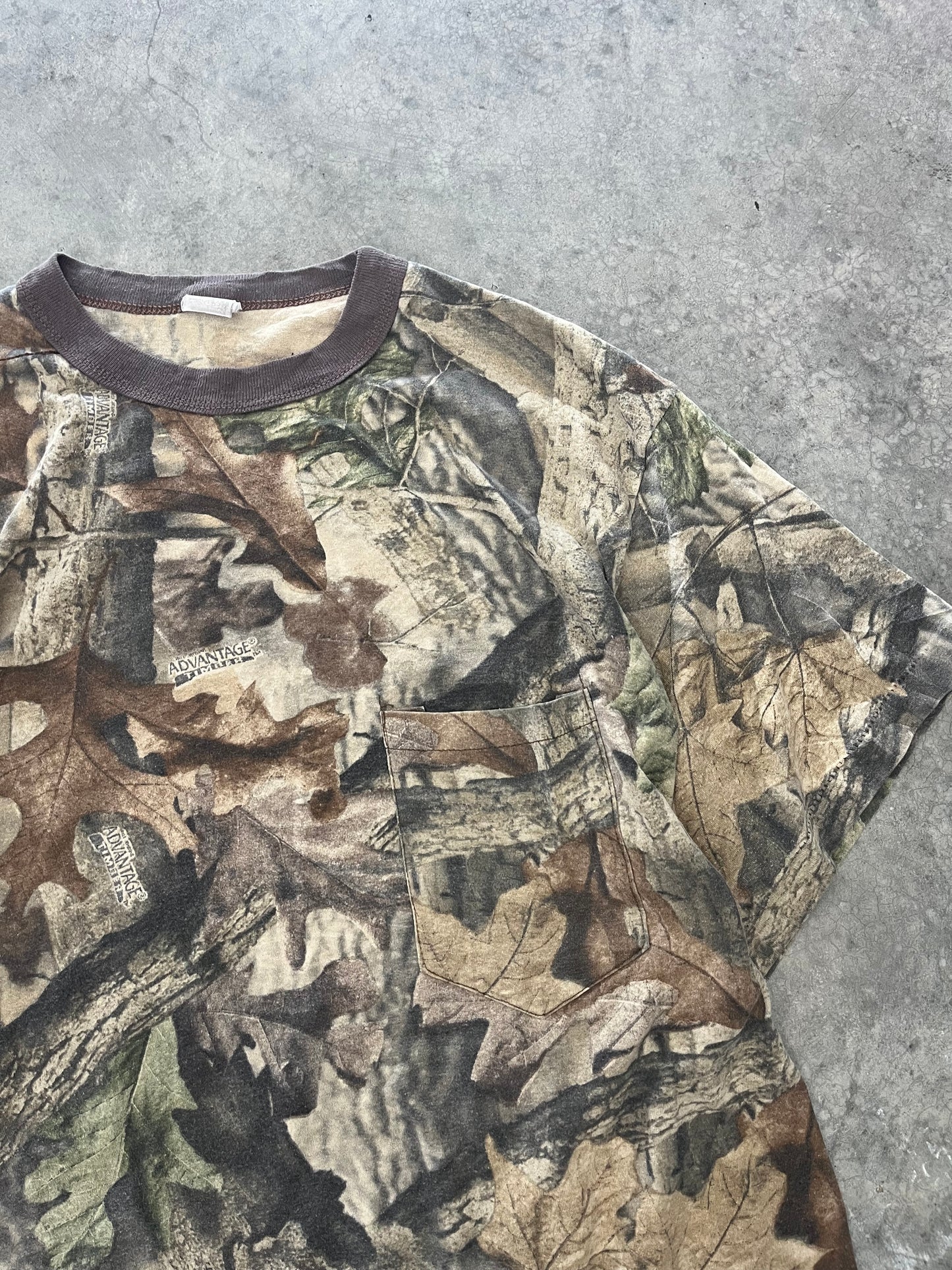 real tree tee - M