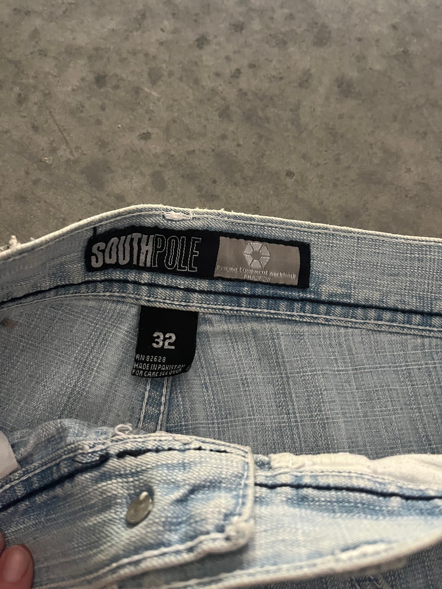southpole jorts - 32
