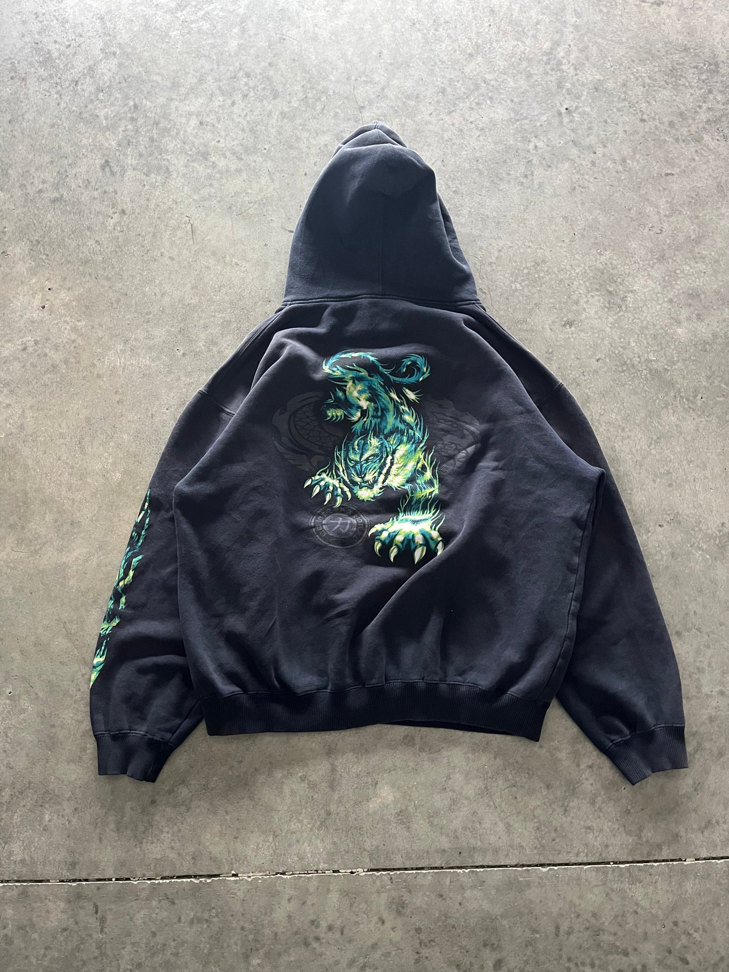 Top heavy hoodie - L