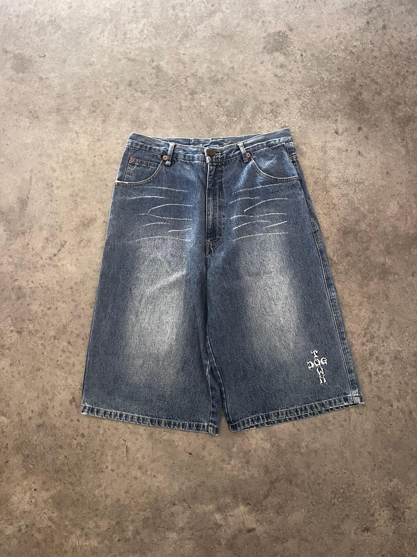 Dog town jorts - 33