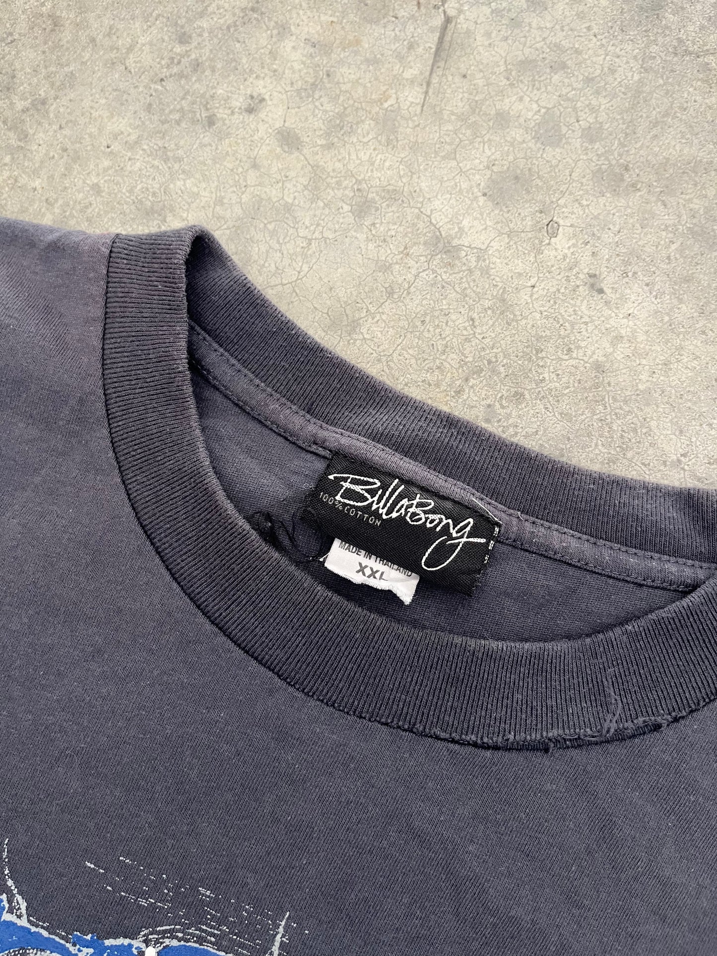 billabong graphic tee - XXL