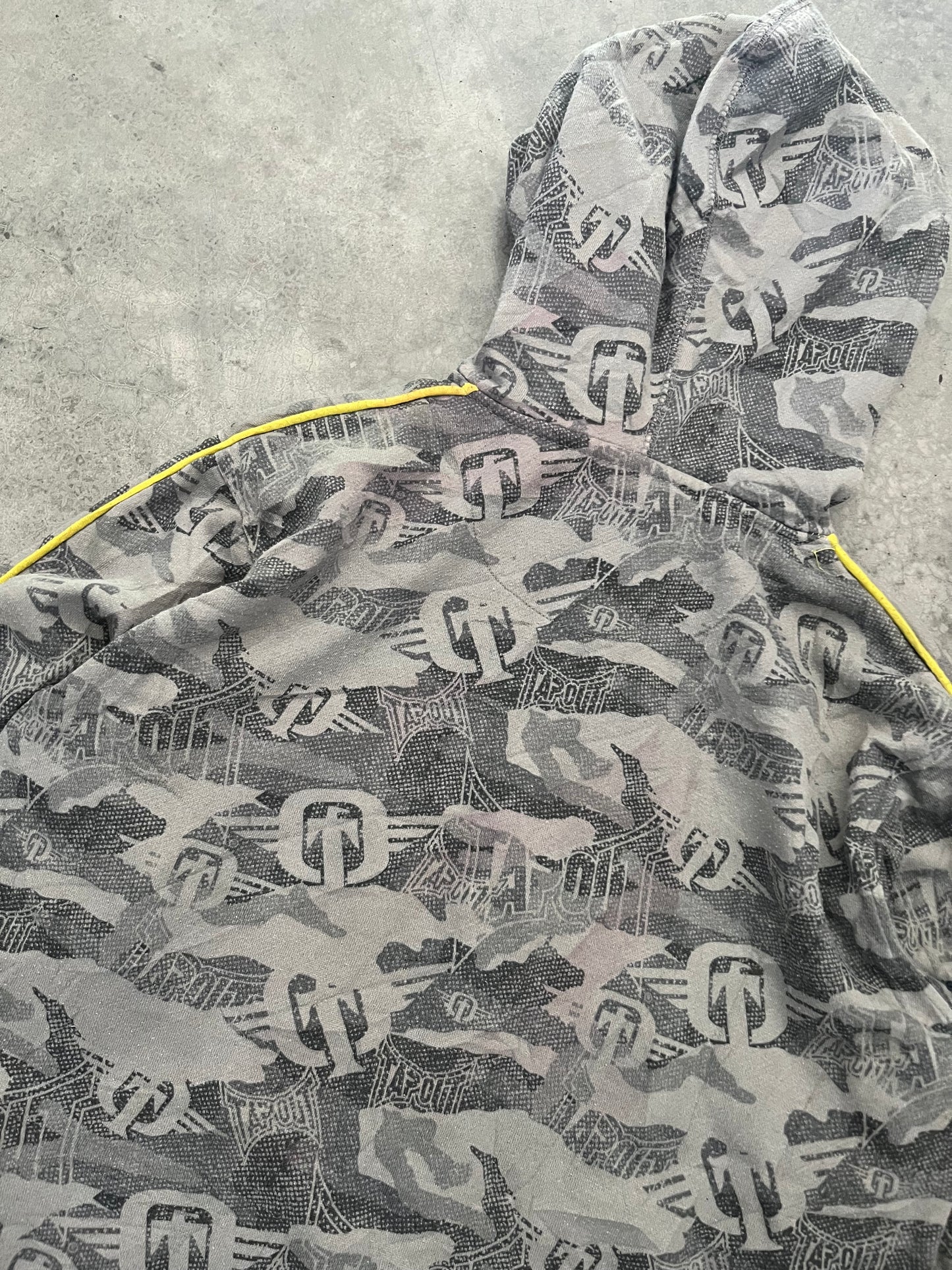 tapout hoodie - XS/S