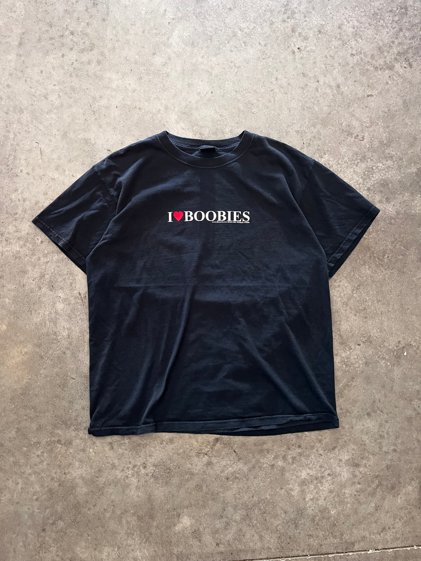 i ❤️ boobies tee - L