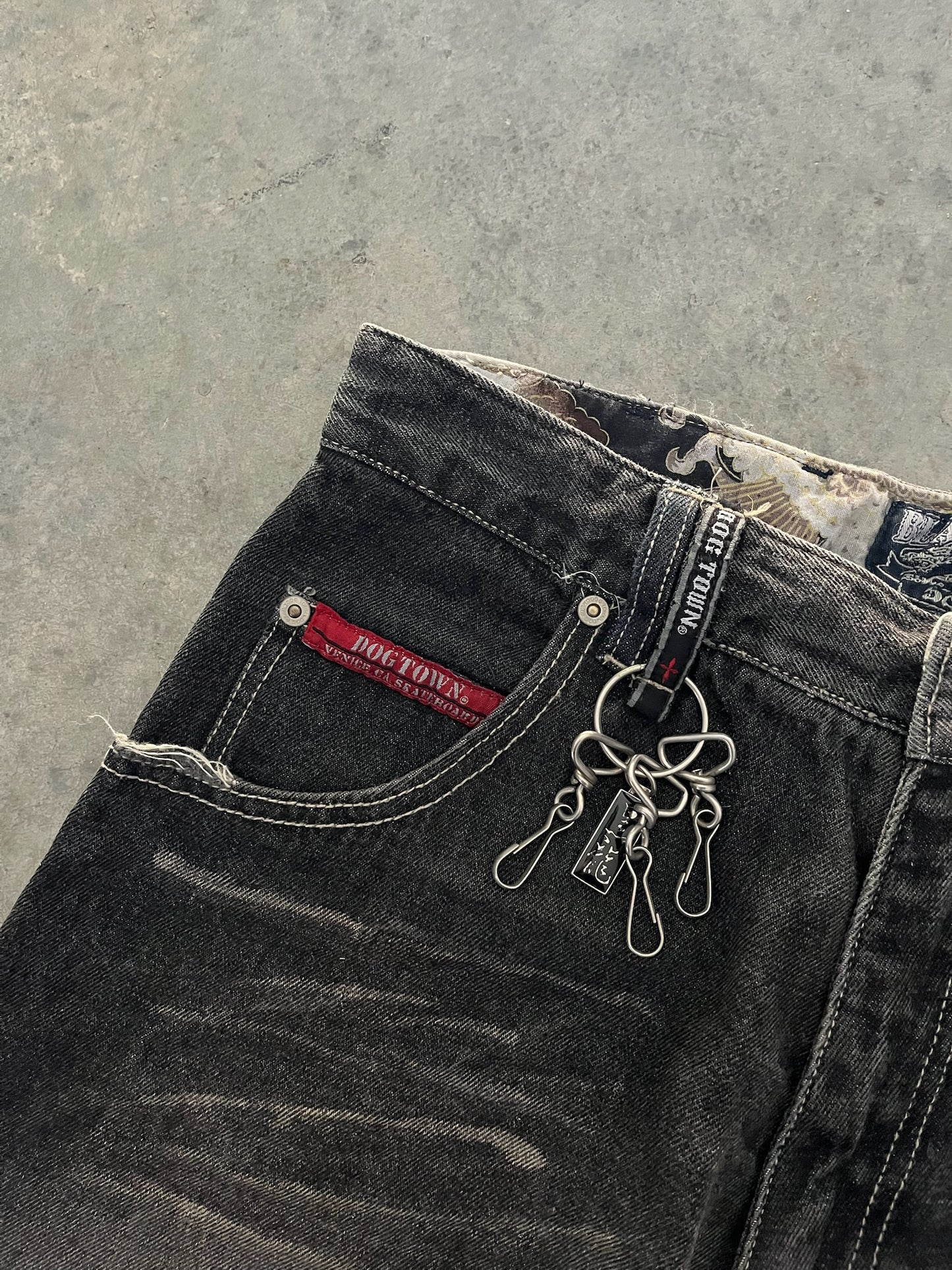 dog town jorts