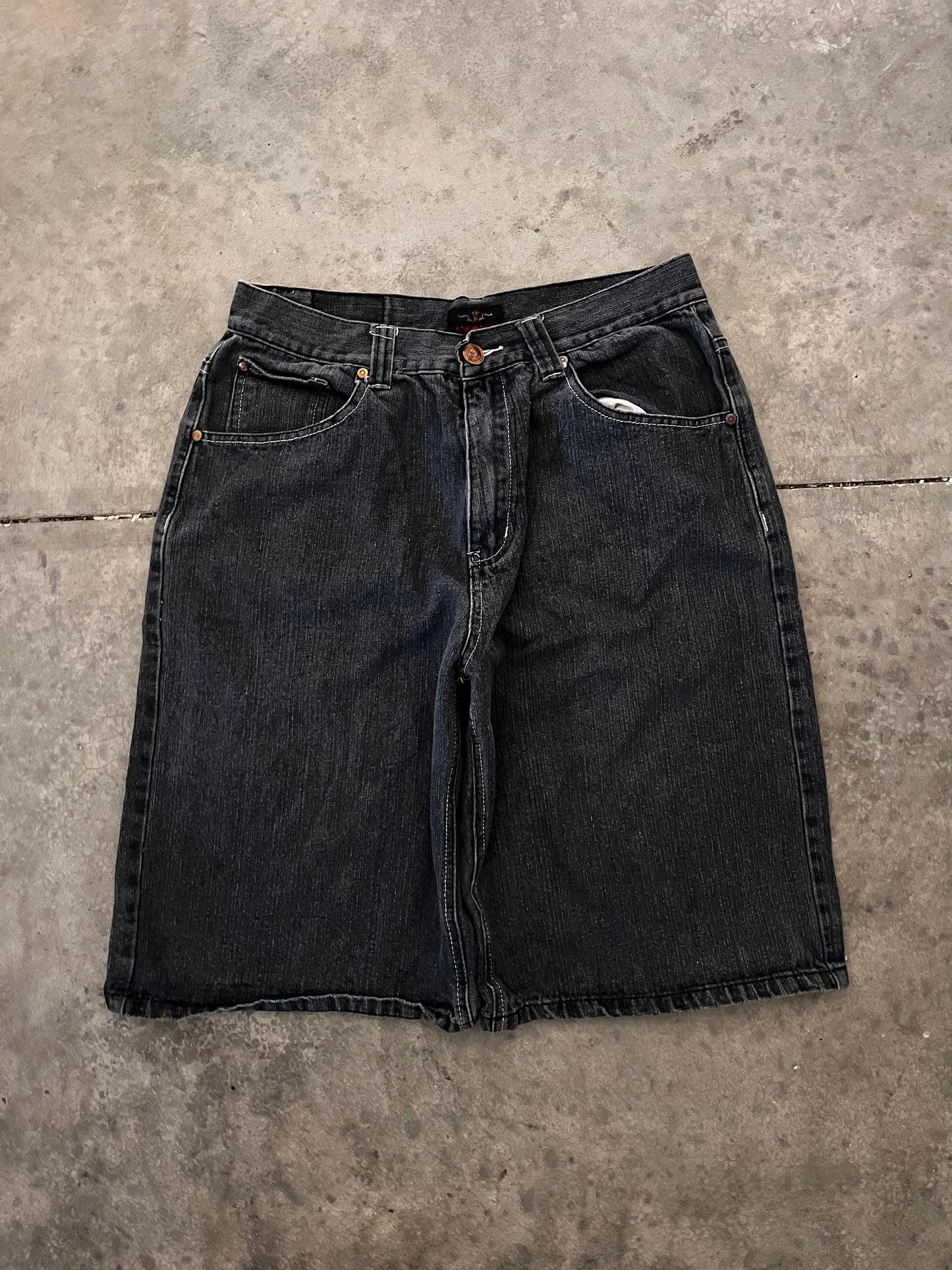 niceee black jorts - 31
