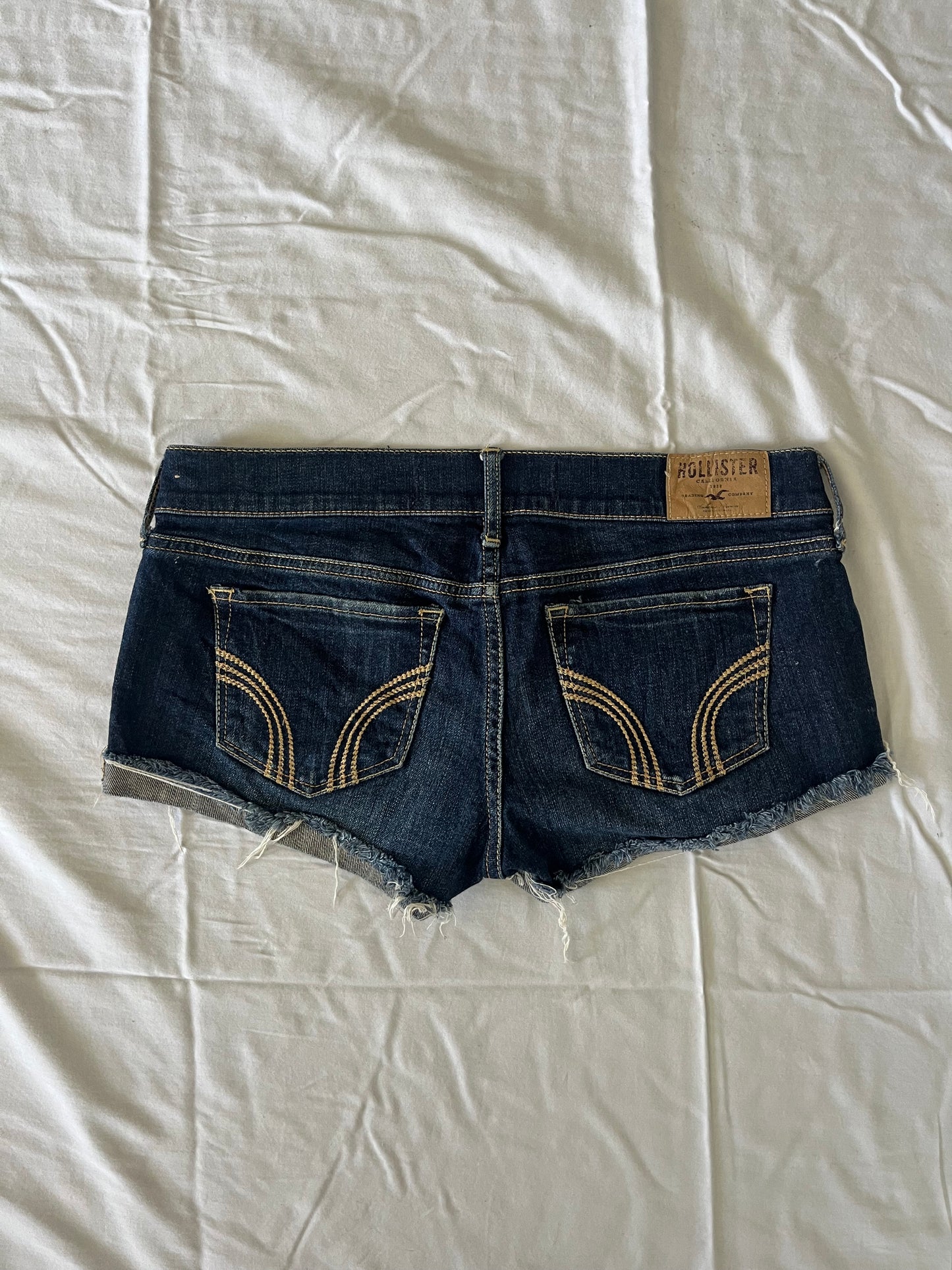 hollister denim mini shorts - 30