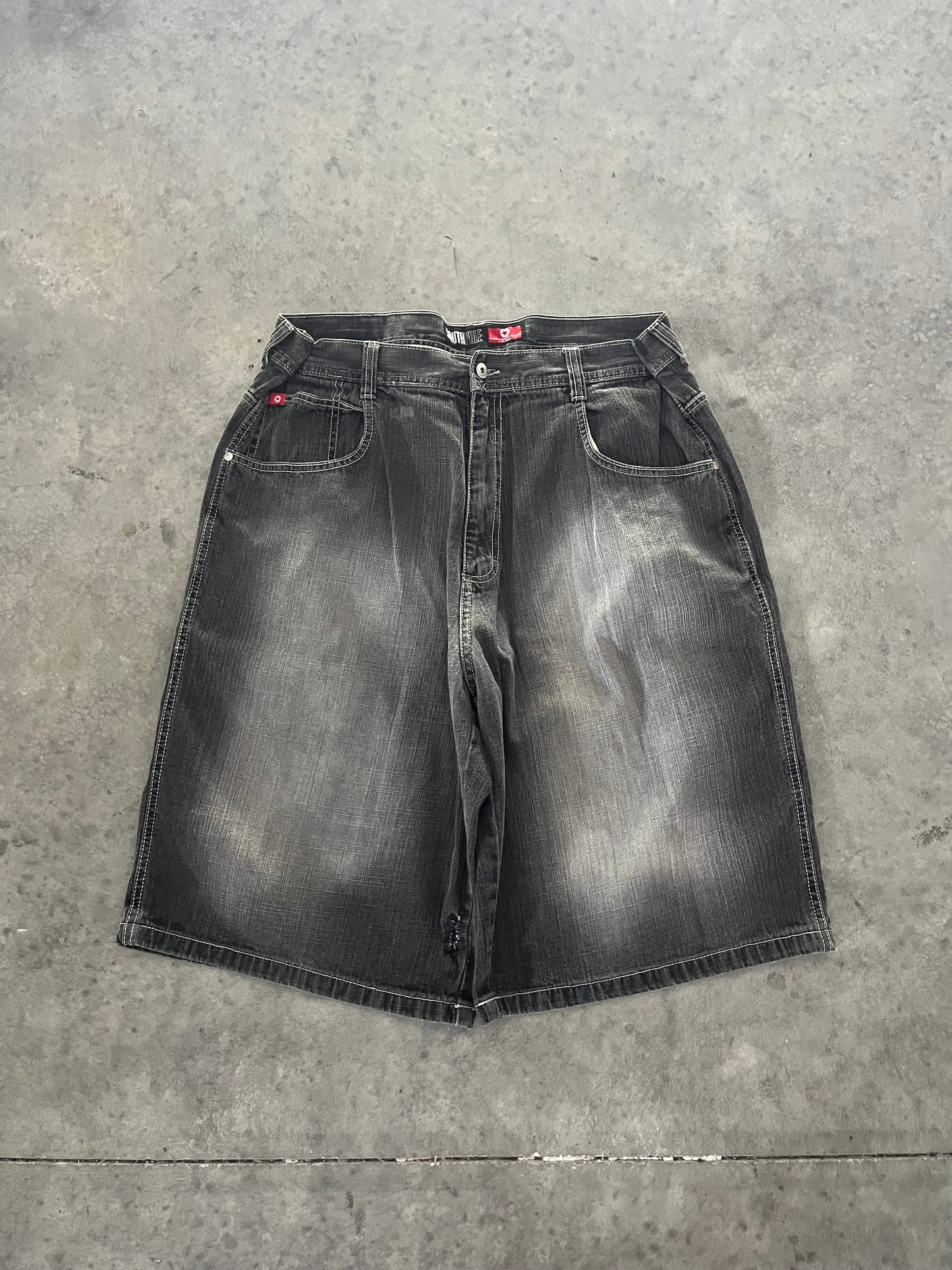 Red tab southpole jorts