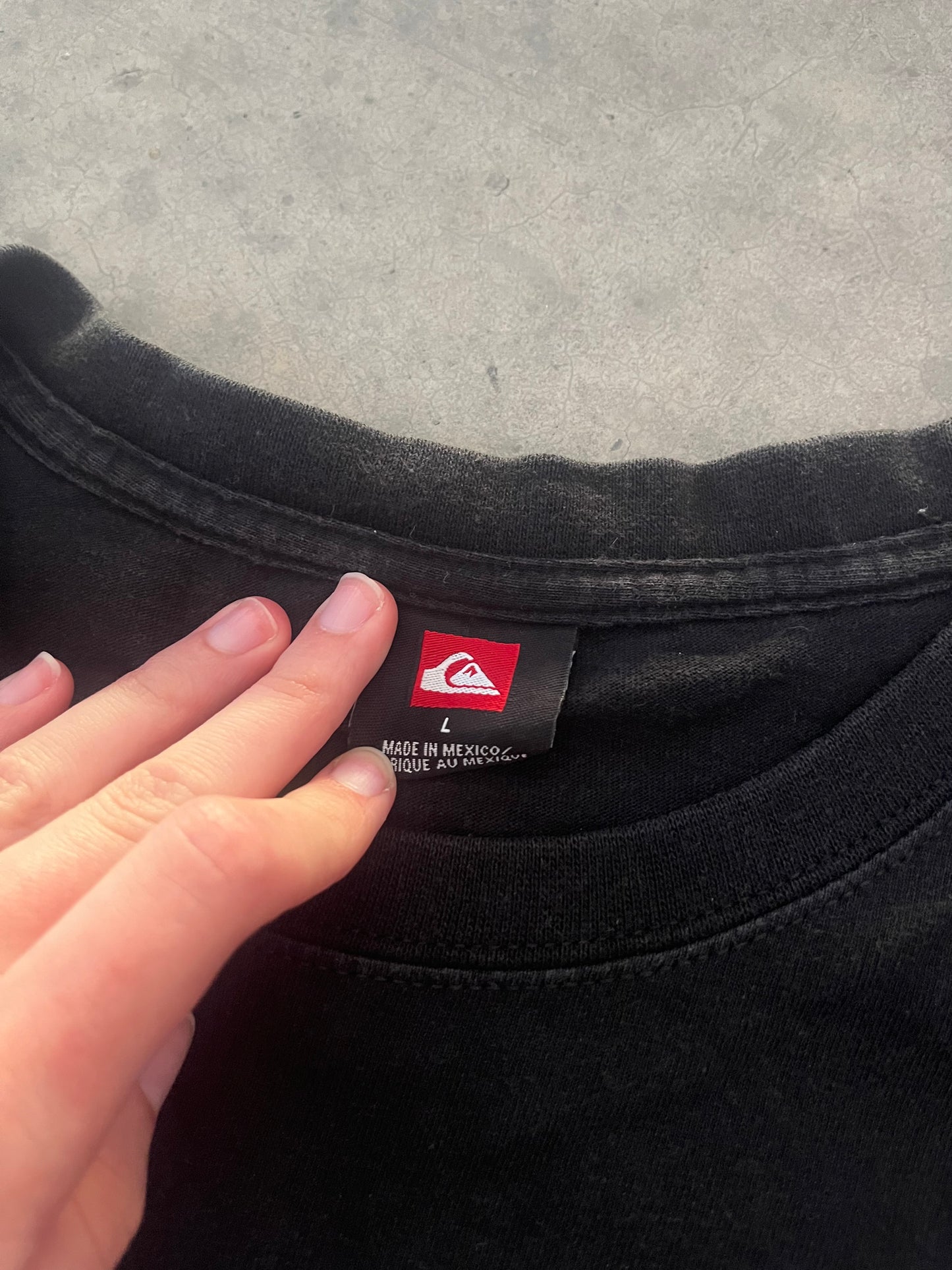 quiksilver tee - L