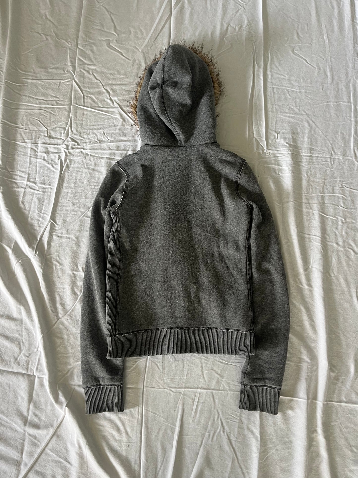 vintage abercrombie and fitch fur lined hoodie - L