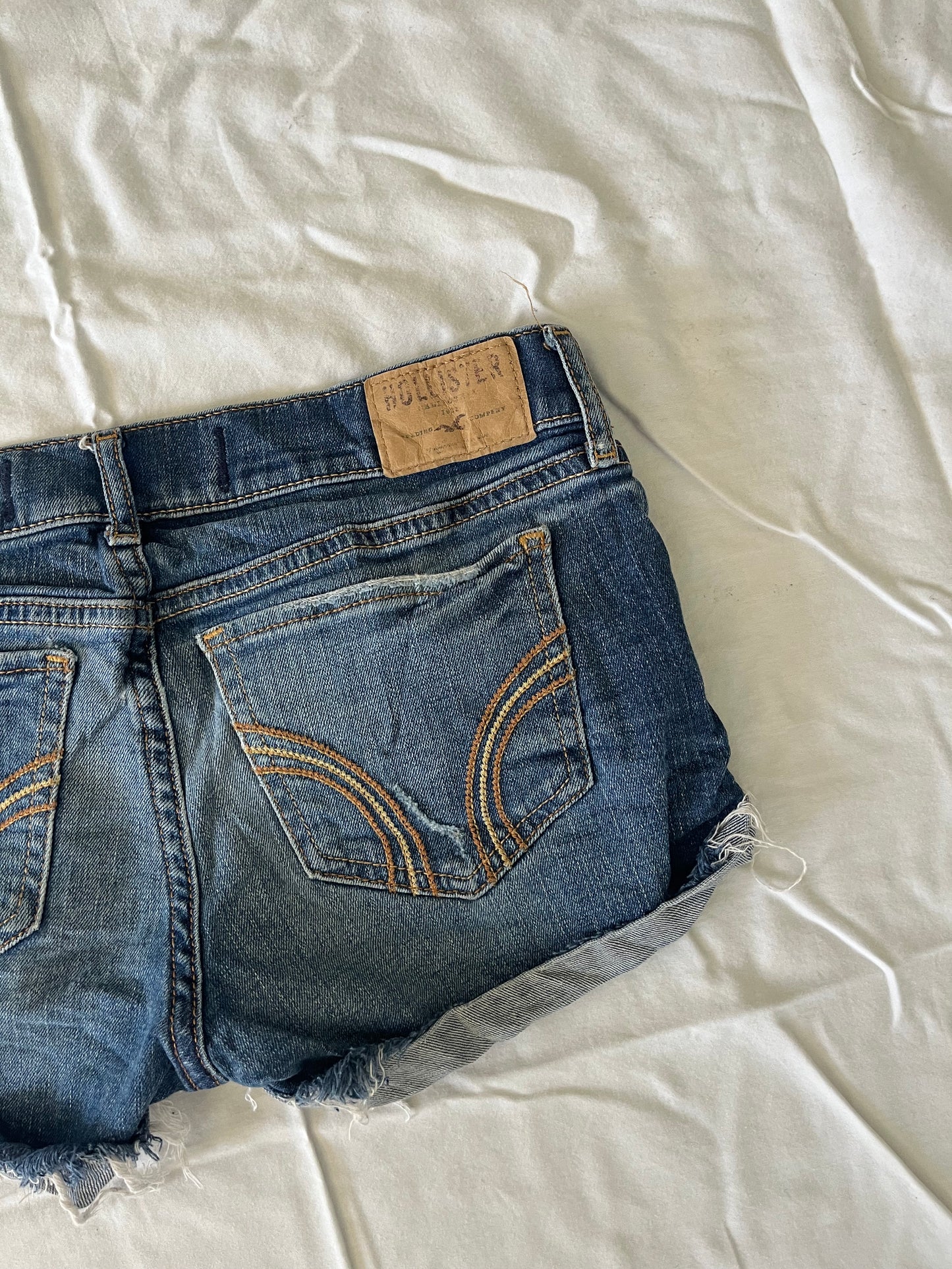hollister denim mini shorts - 30