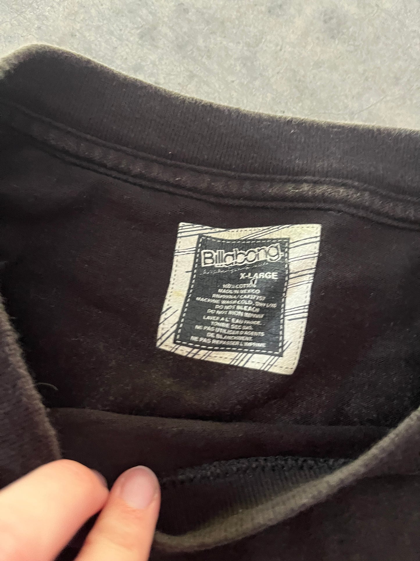billabong tee - XL