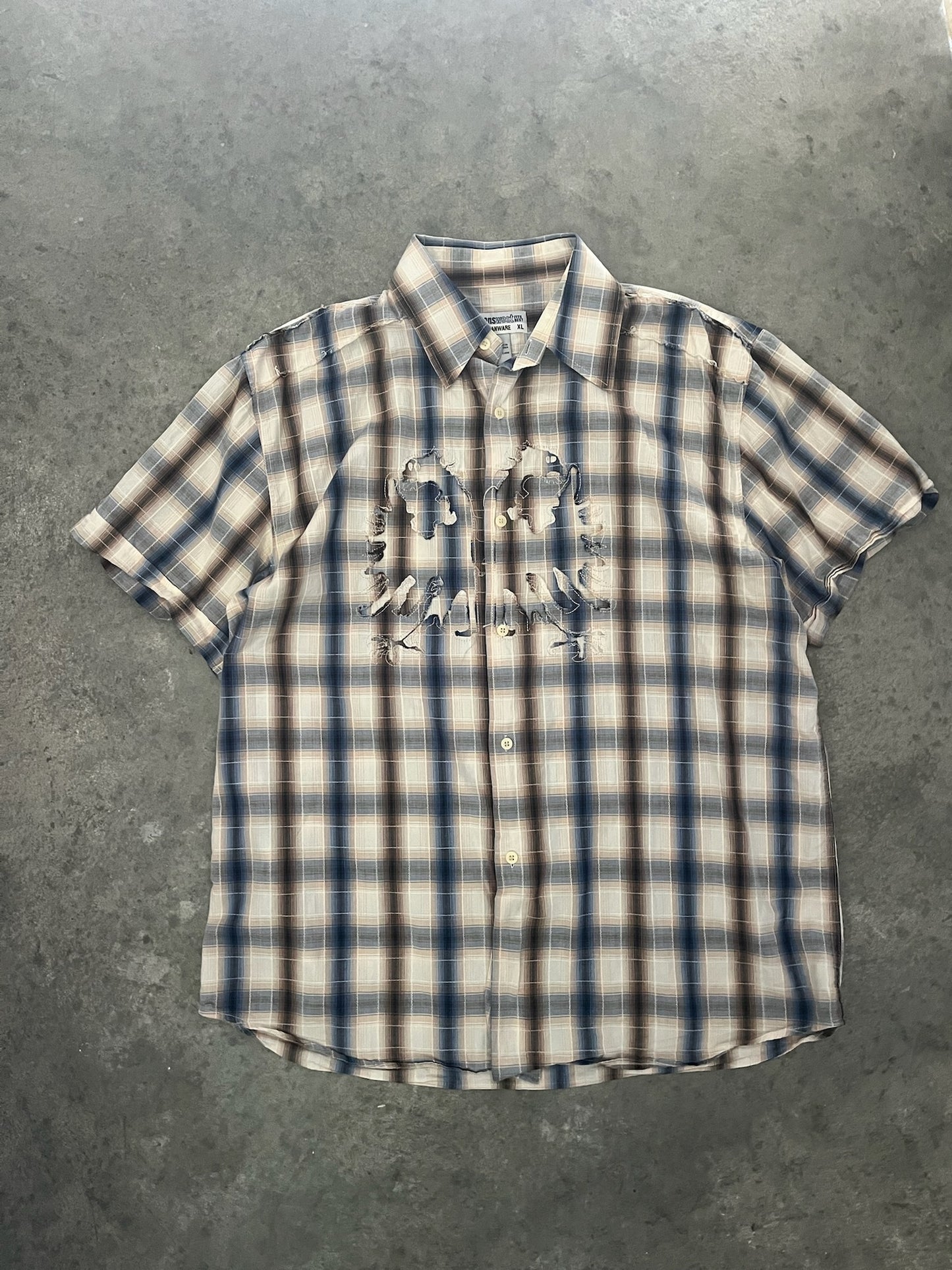 cleannnn jeanswest button up