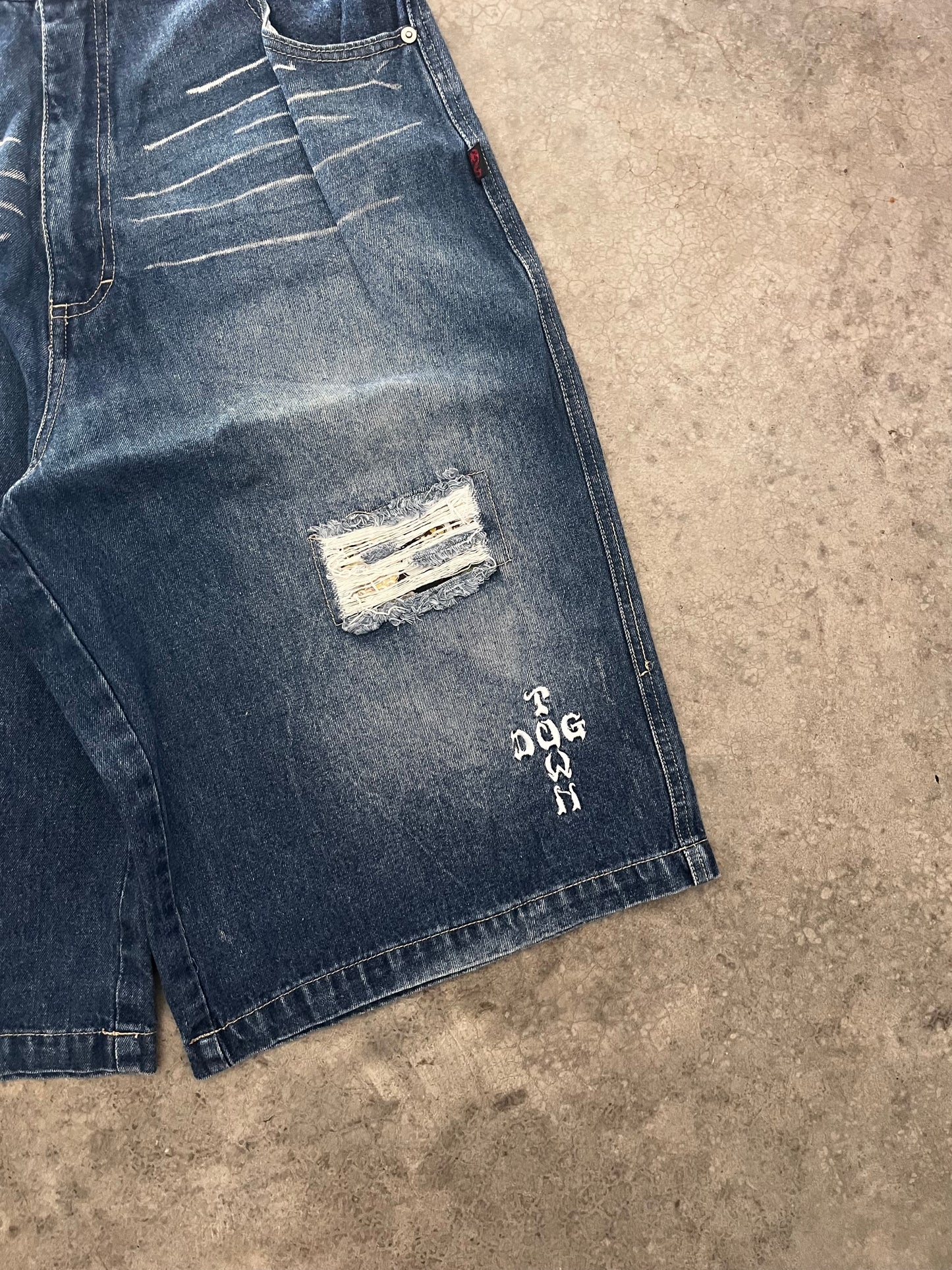 Grail dog town jorts - 33