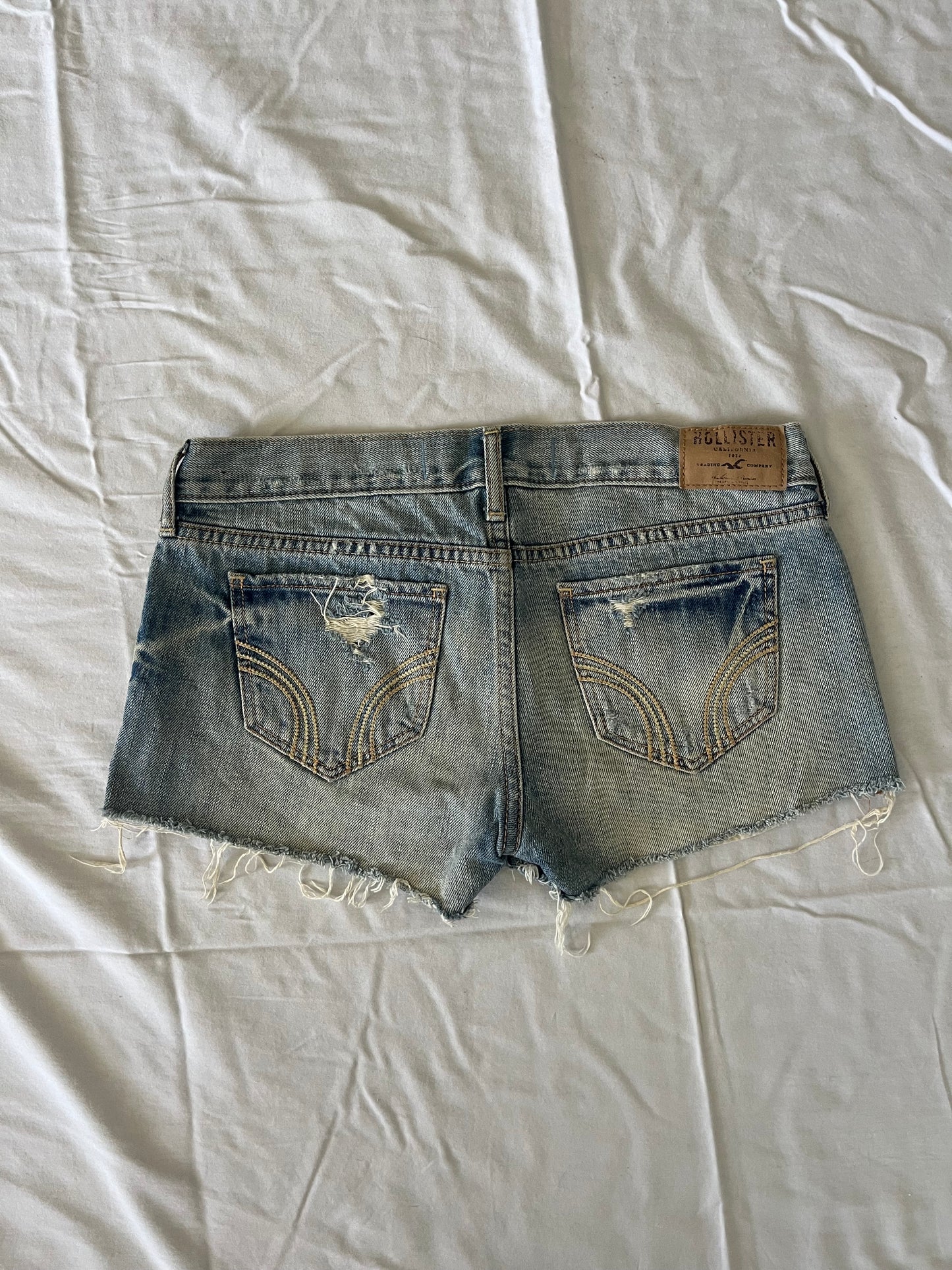 hollister denim mini shorts - 29