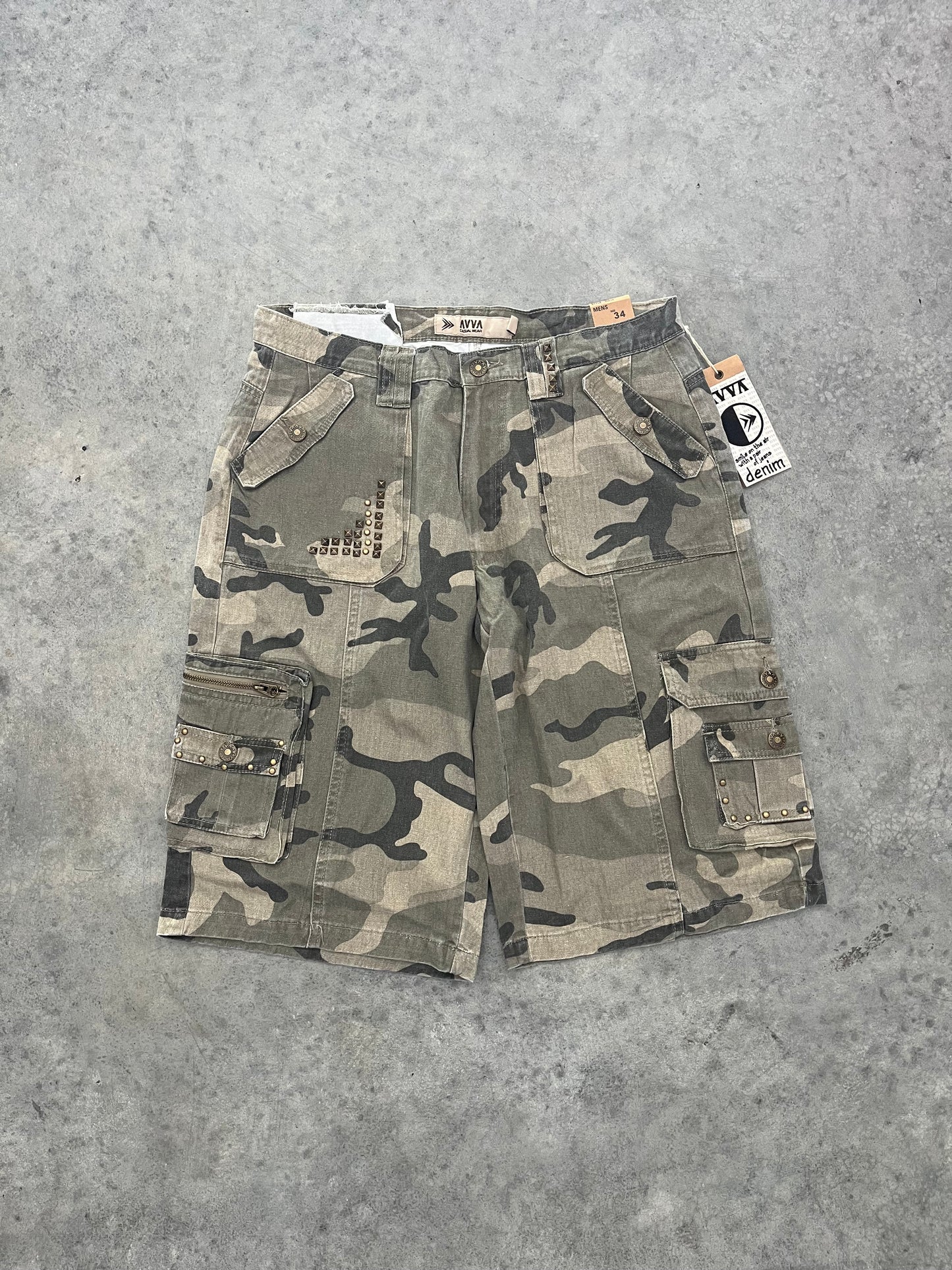 camo shorts - 34