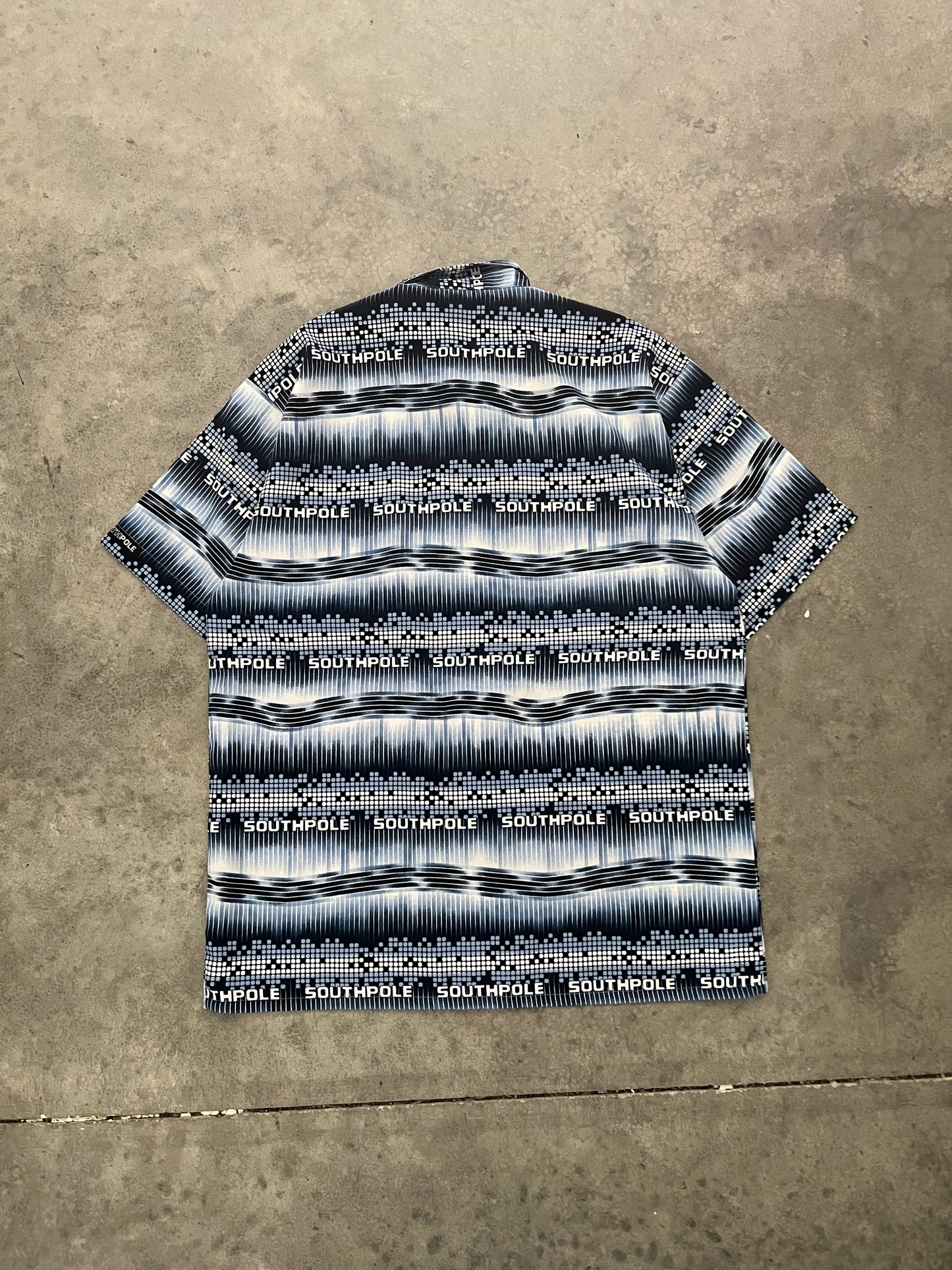 southpole button up - M