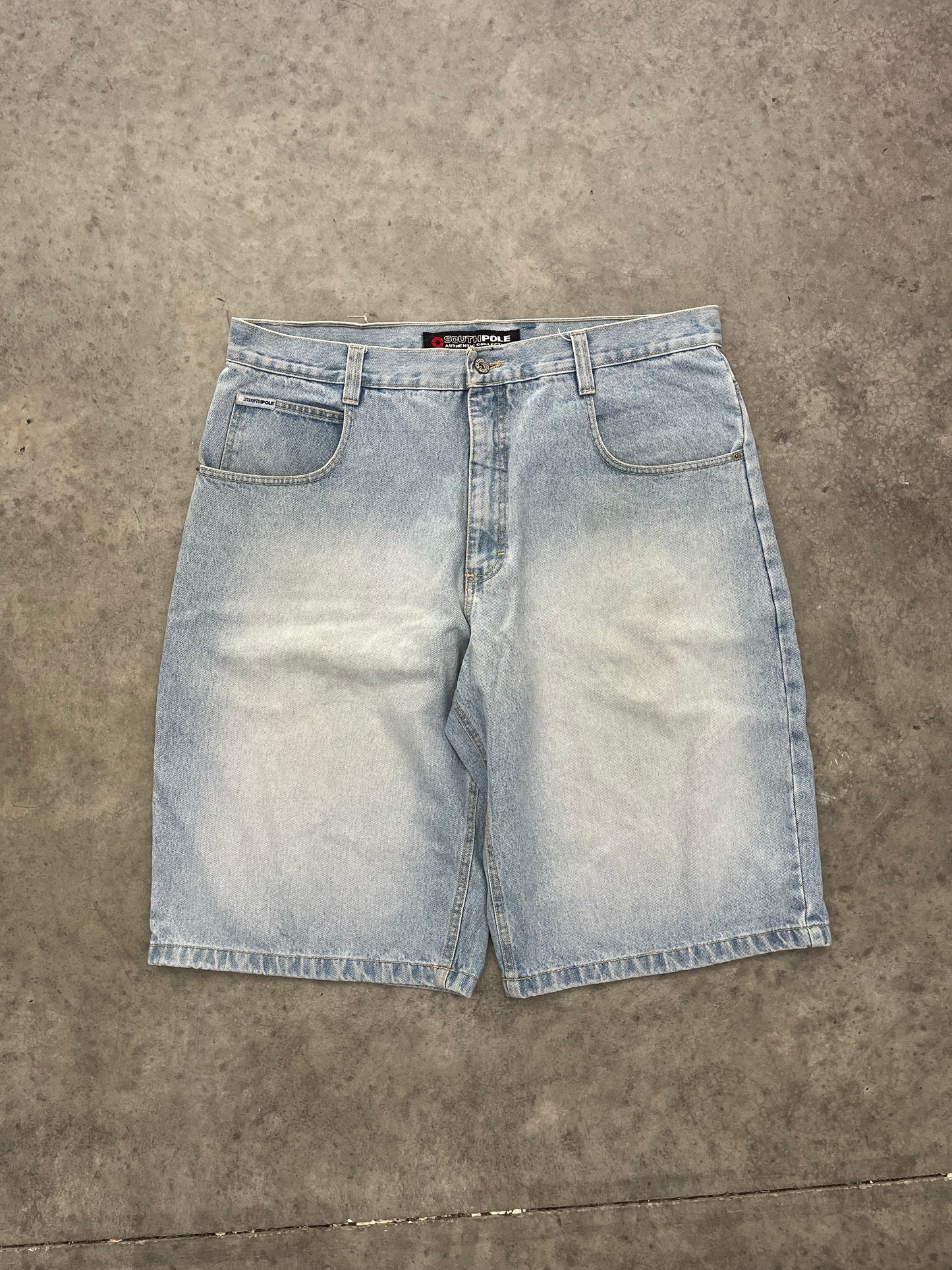 baggy southpole jorts - 40