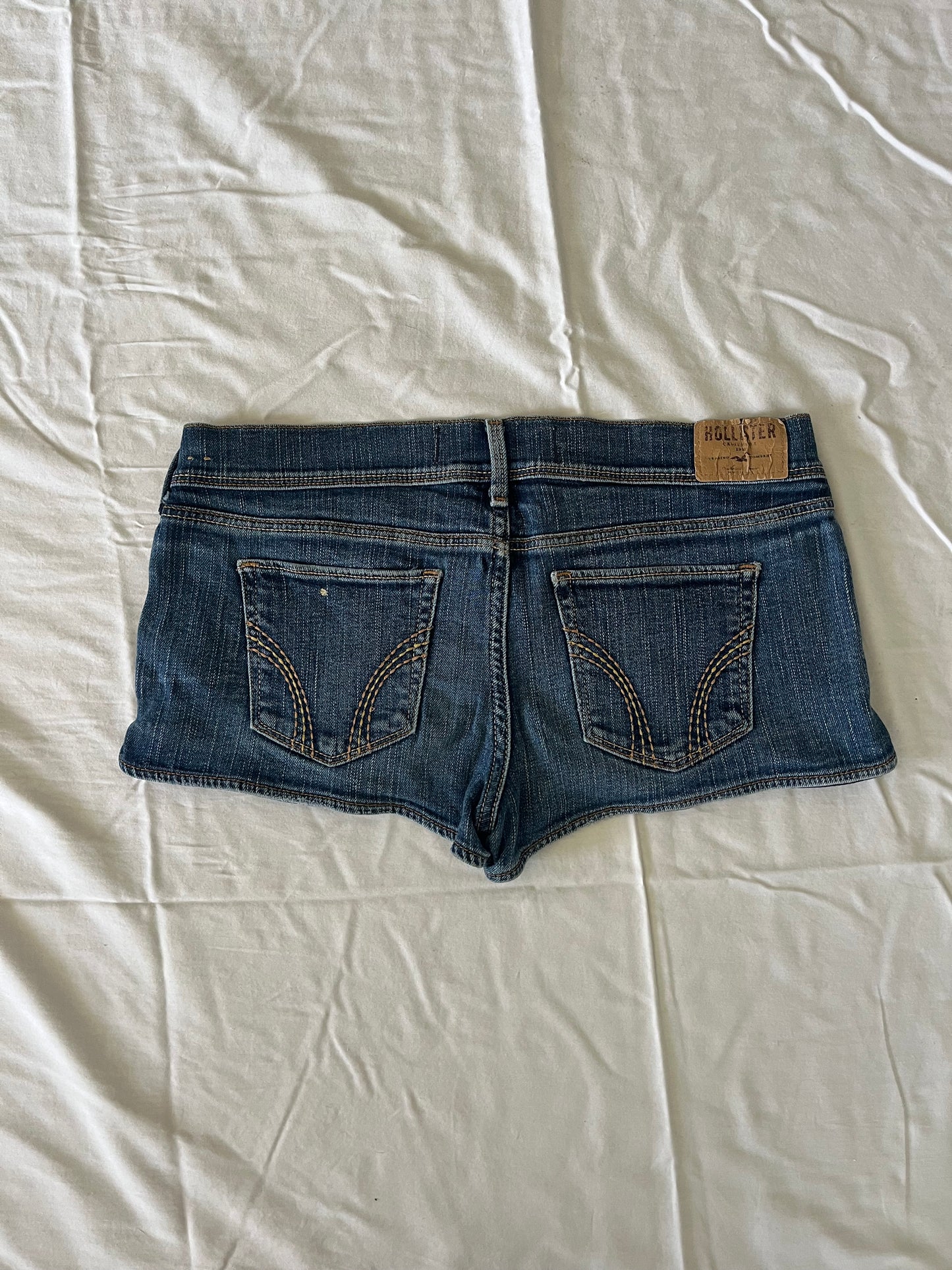 hollister denim mini shorts - 31