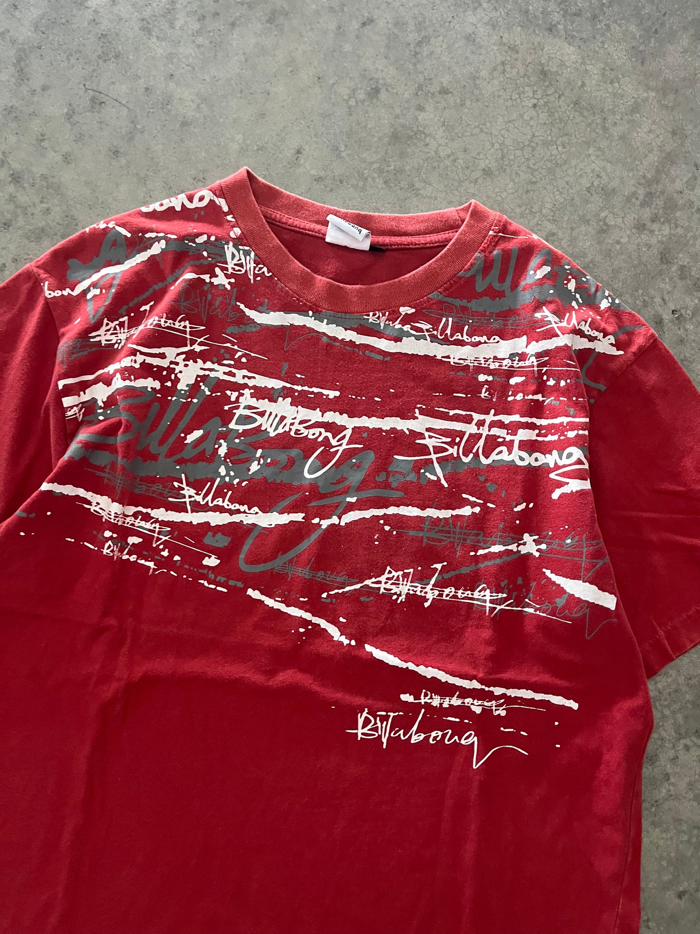 billabong tee - L