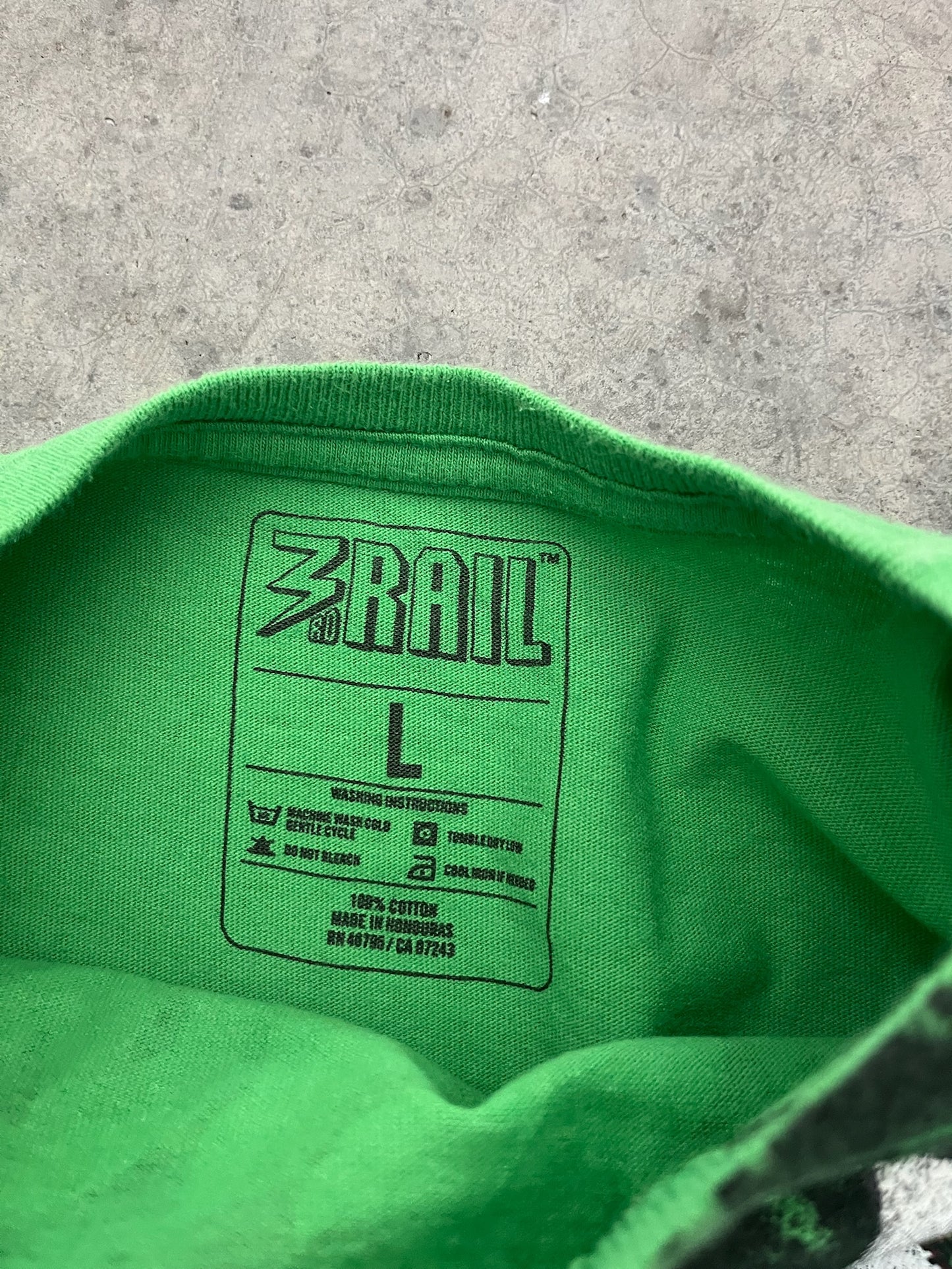 3rd Rail tee - L