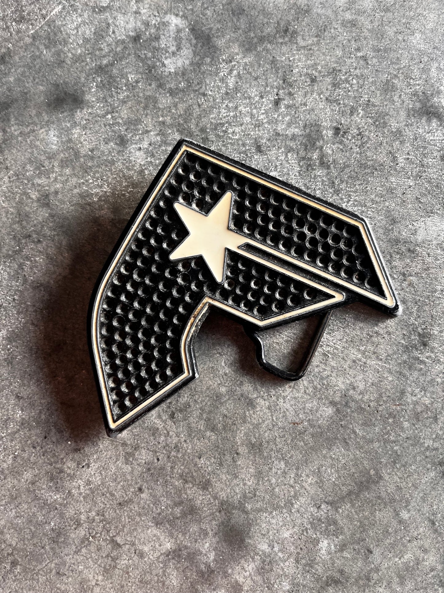 famous stars and straps belt buckle