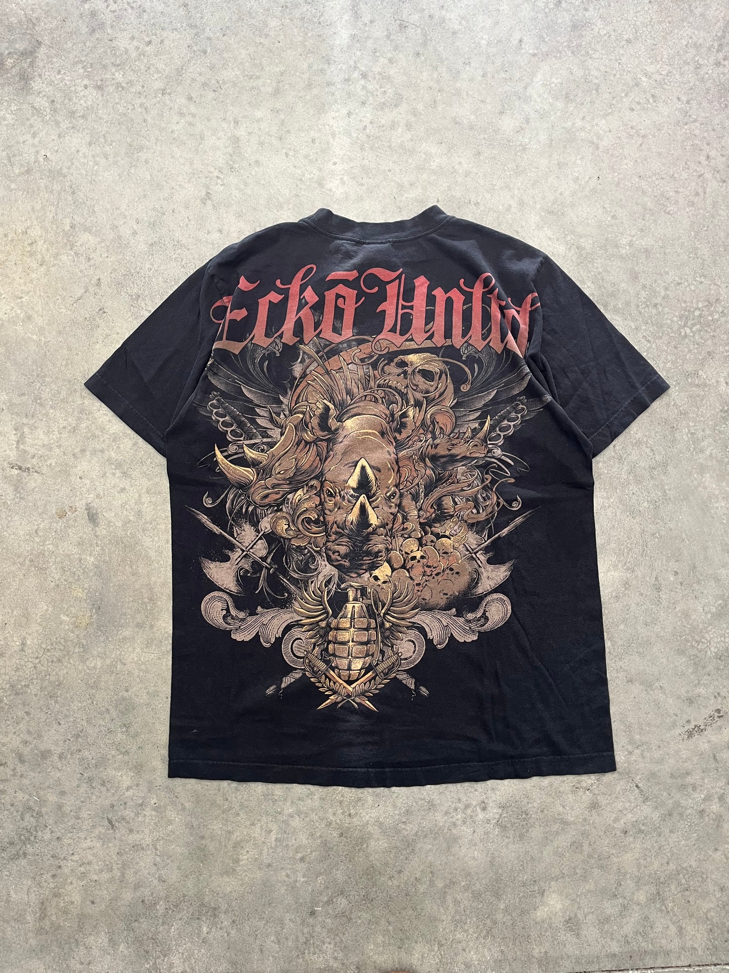 insane ecko unltd tee - L