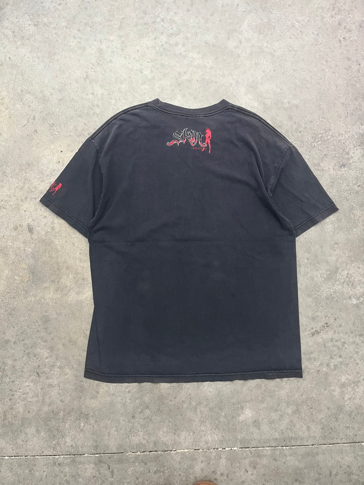 skin industries tee - XXL