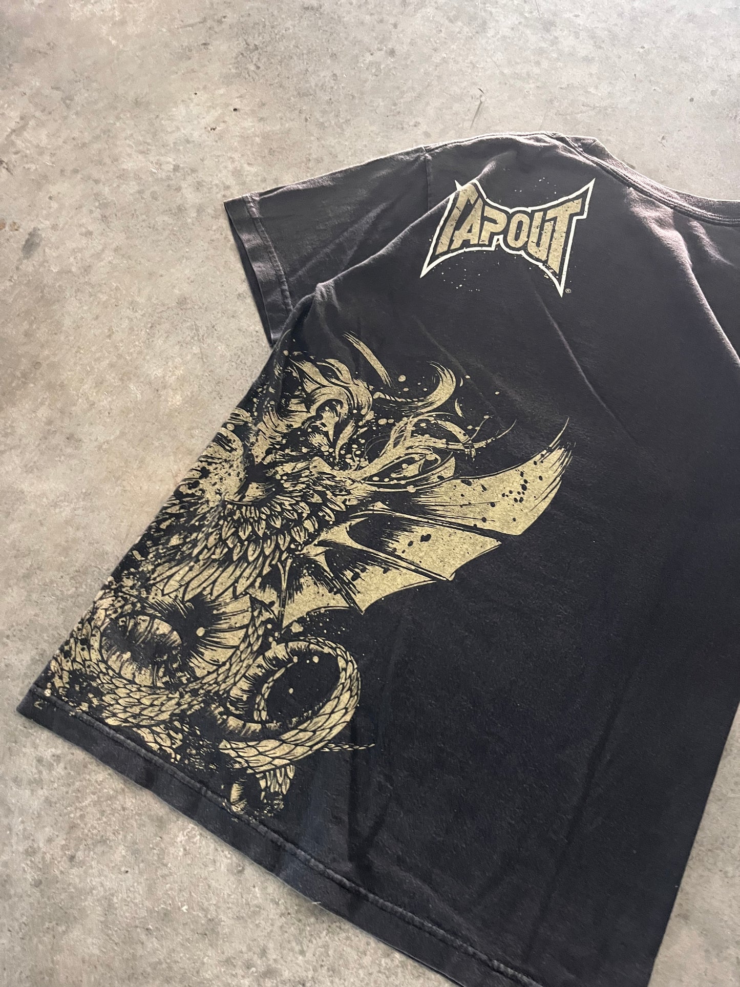 Tapout tee