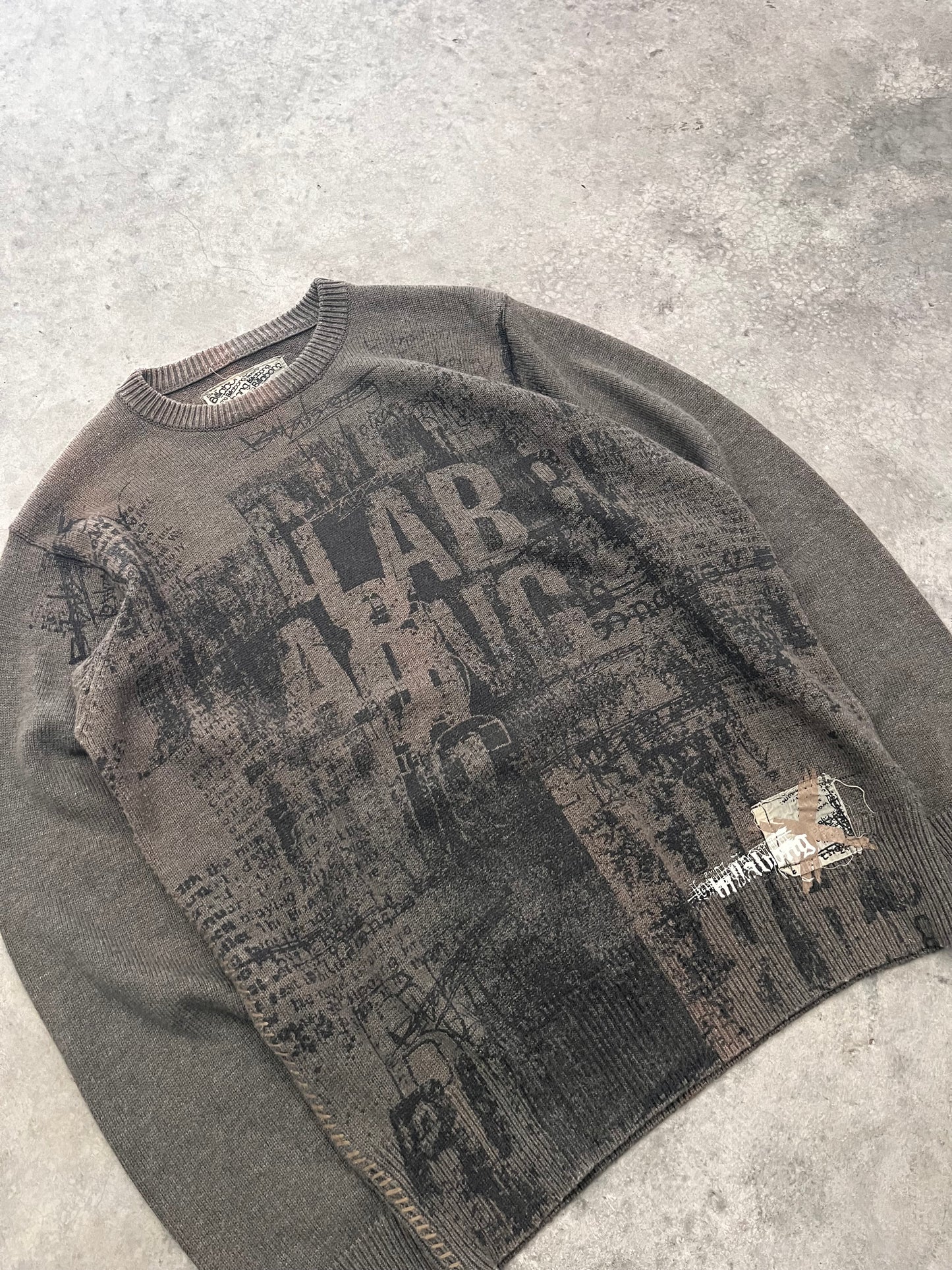 billabong sweater - M