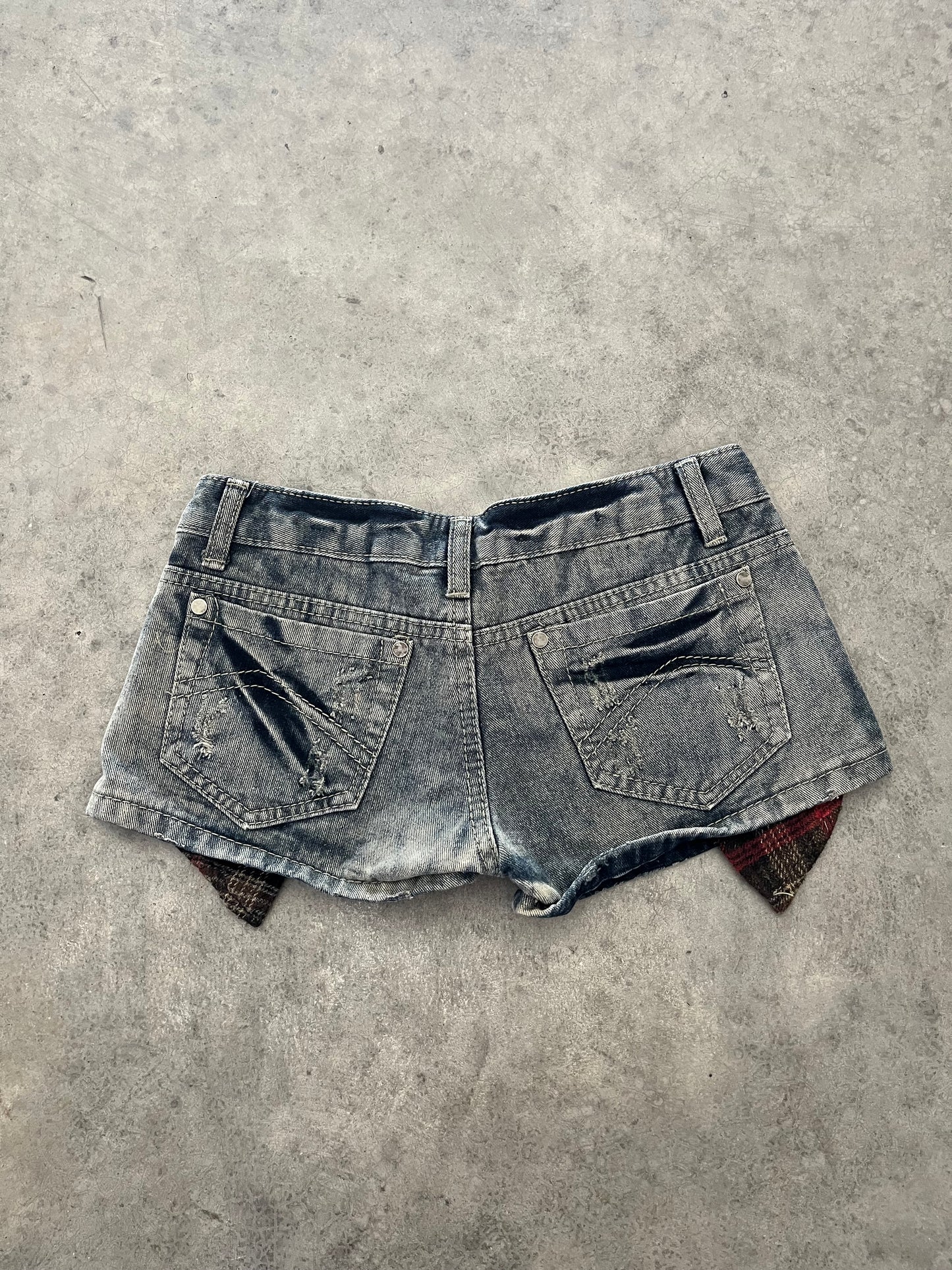 y2k mini shorts