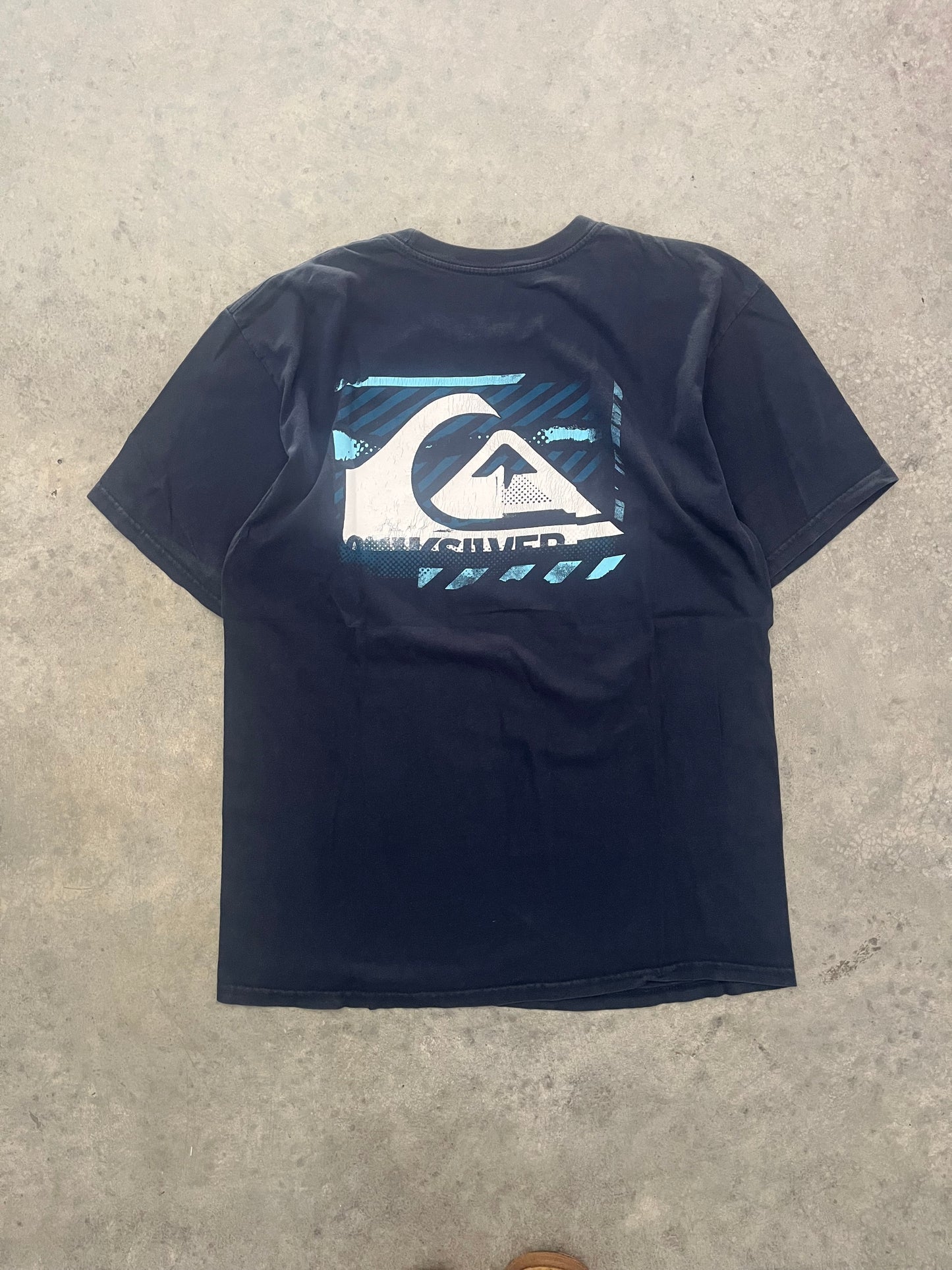 quiksilver tee - L