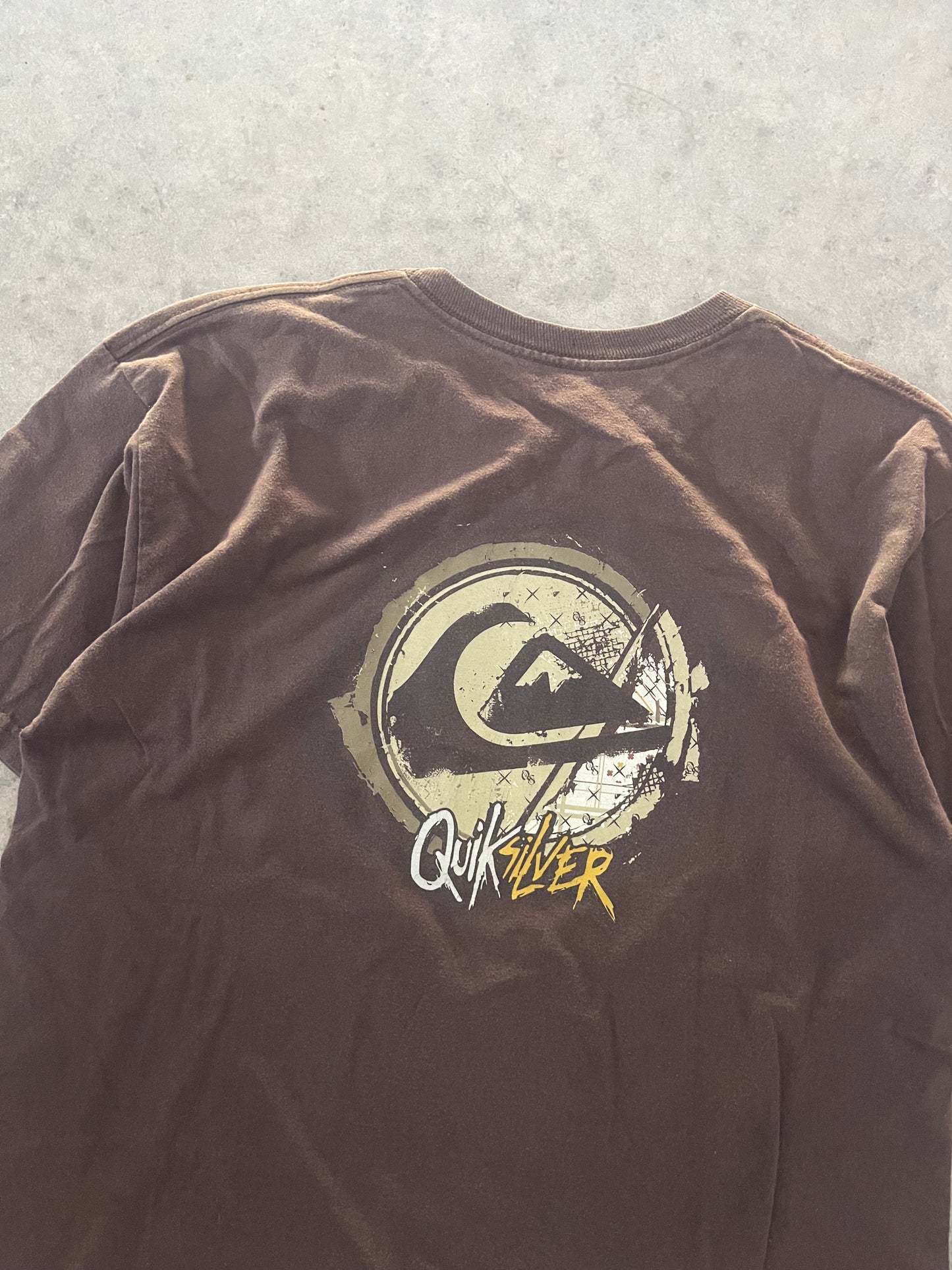 quiksilver tee - M