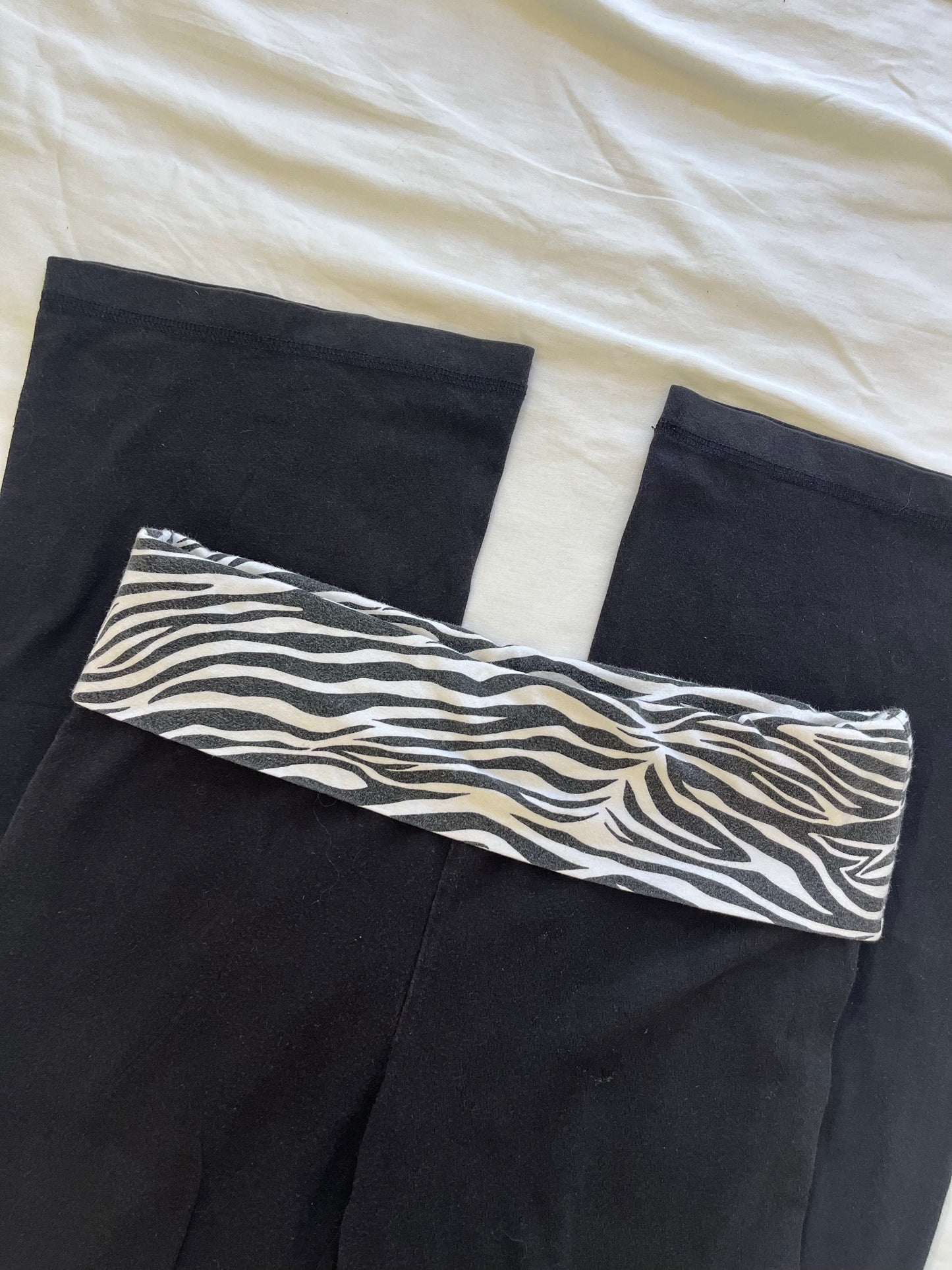 insane no boundaries fold over flared pants - S