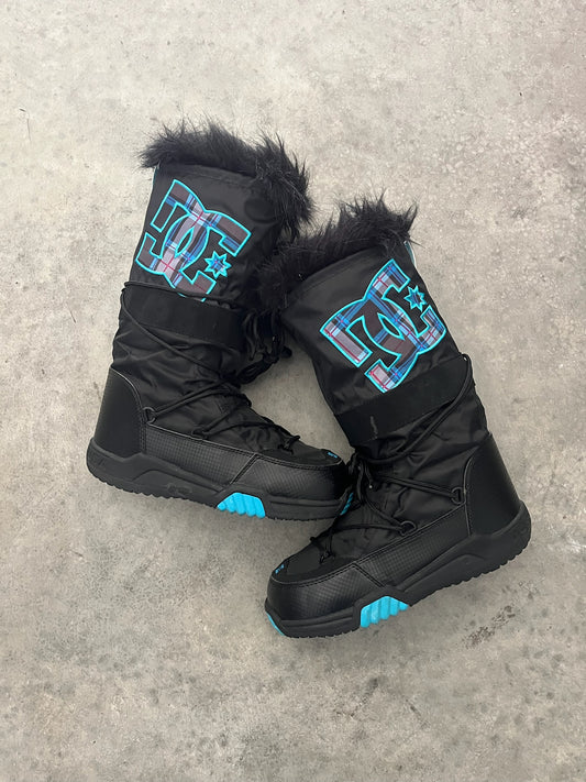 DC Boots - US 8 - EU 39