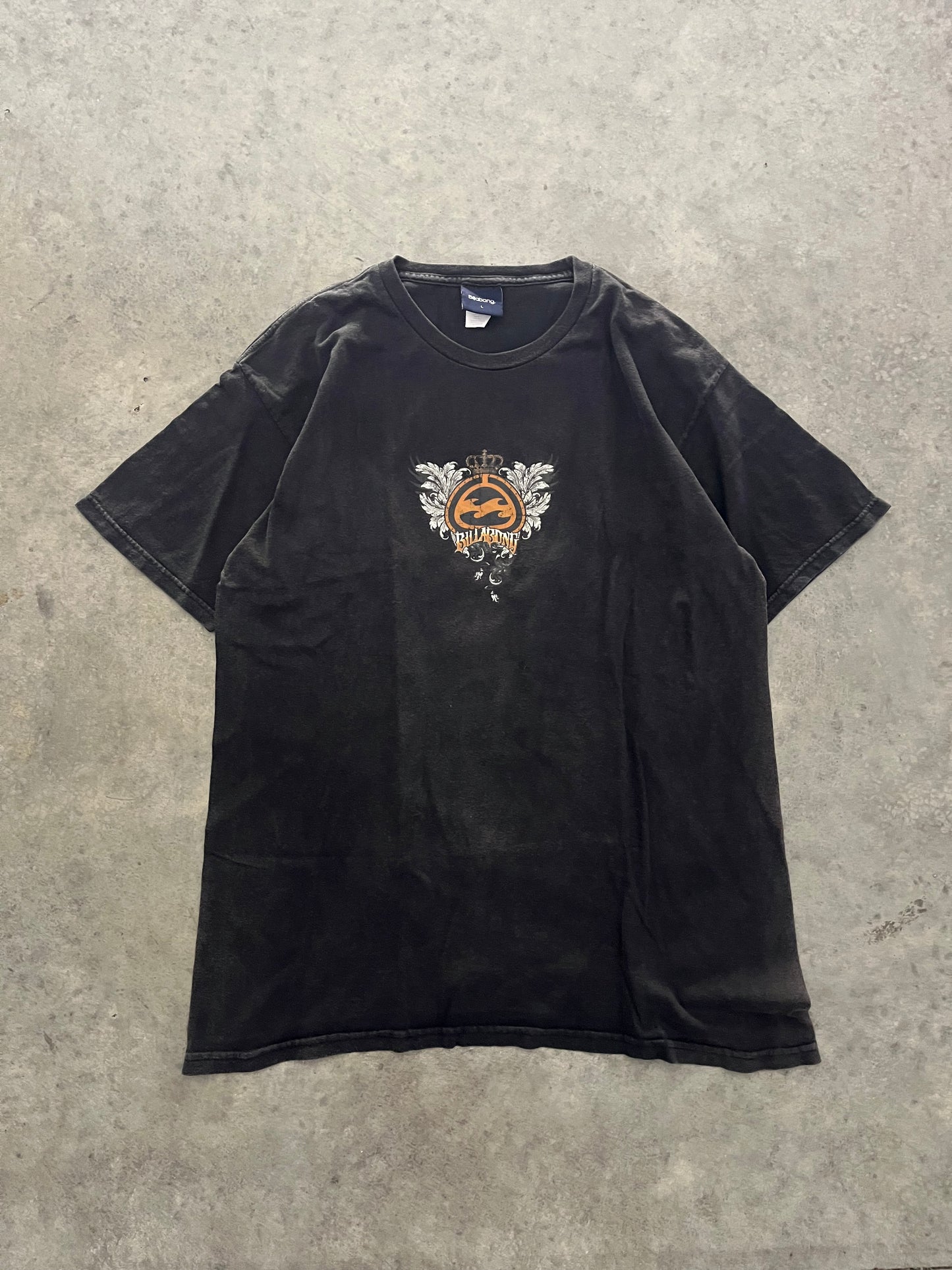 faded billabong tee - L