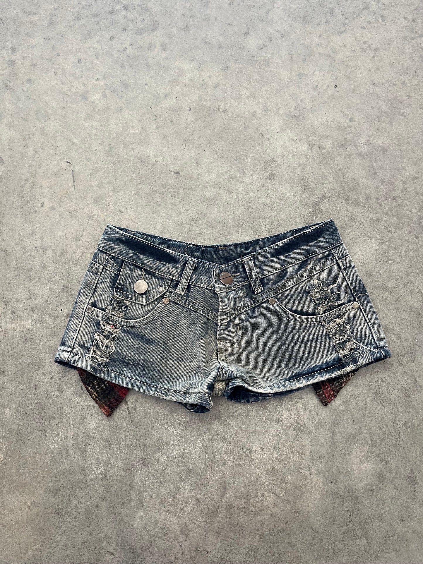 y2k mini shorts