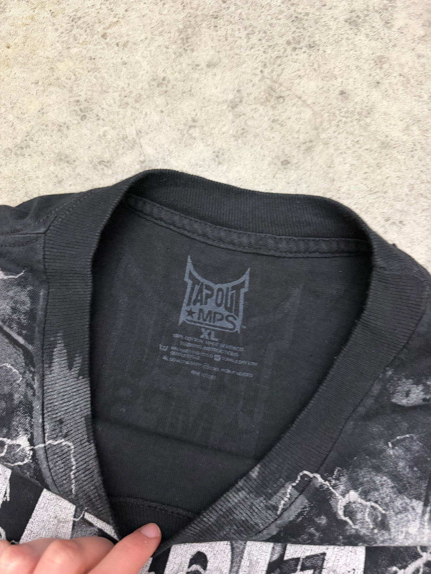 tapout tee - XL